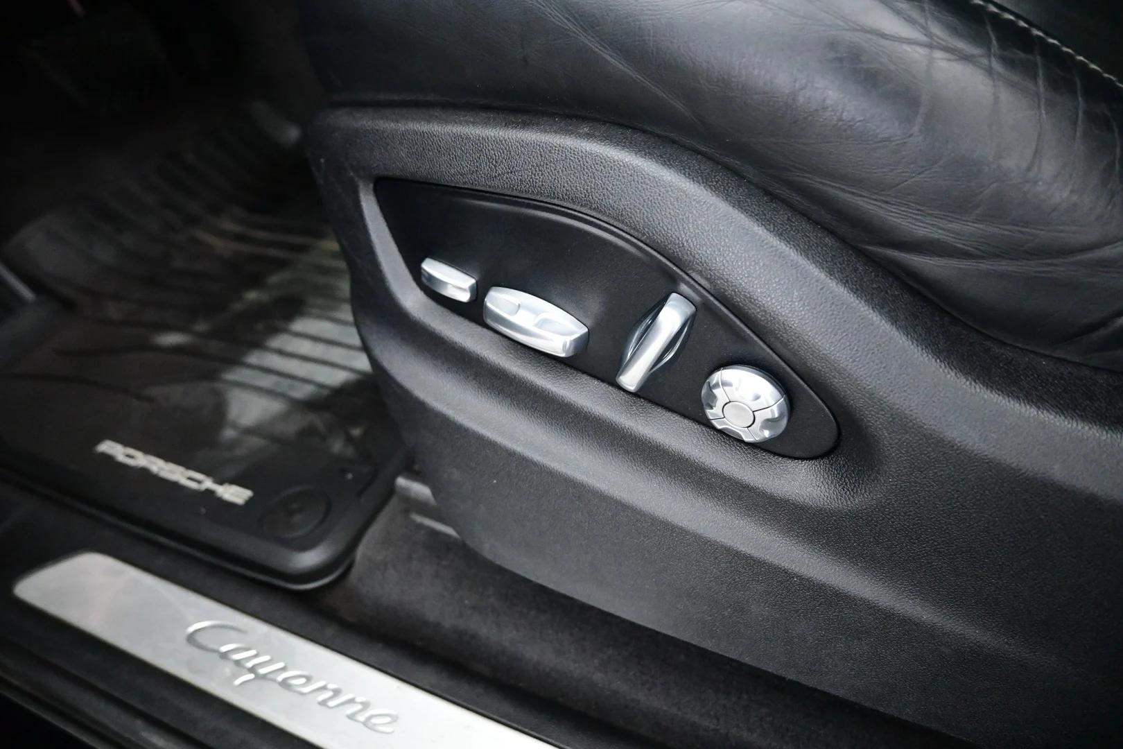 Car Image - 5CAICZhq1O5A2GPm4f9VDS