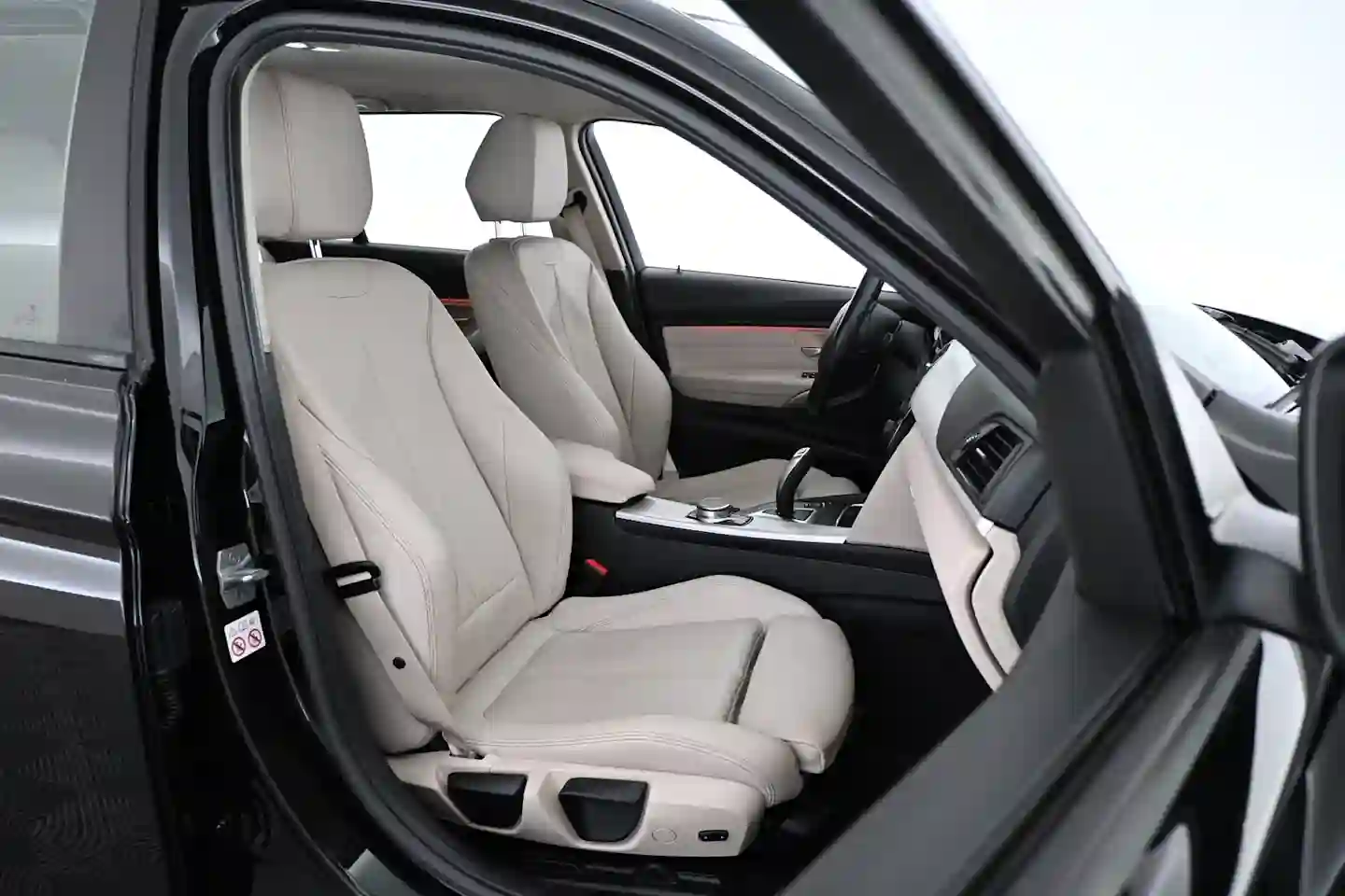 Car Image - 6Ugi4C9lAE0RQVJORymRhB