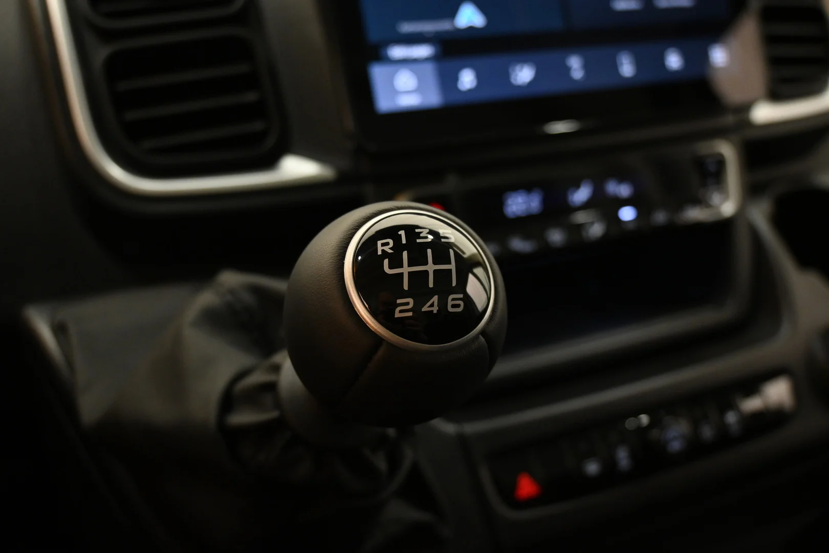 Car Image - 51JReBQesvIExeBKEshf1g