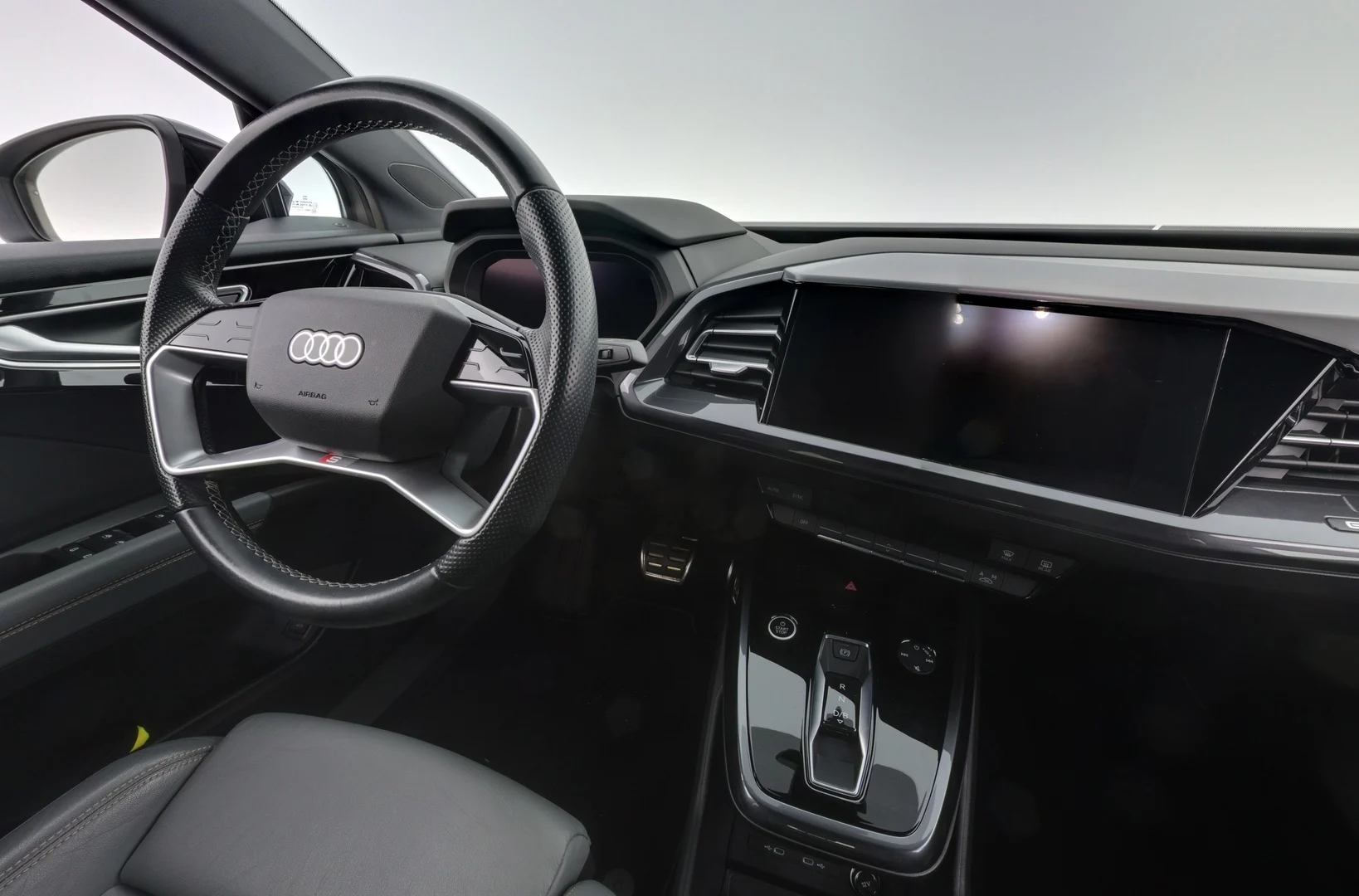 Car Image - 2XYwLy6vQHlbh5JPHyaBIx