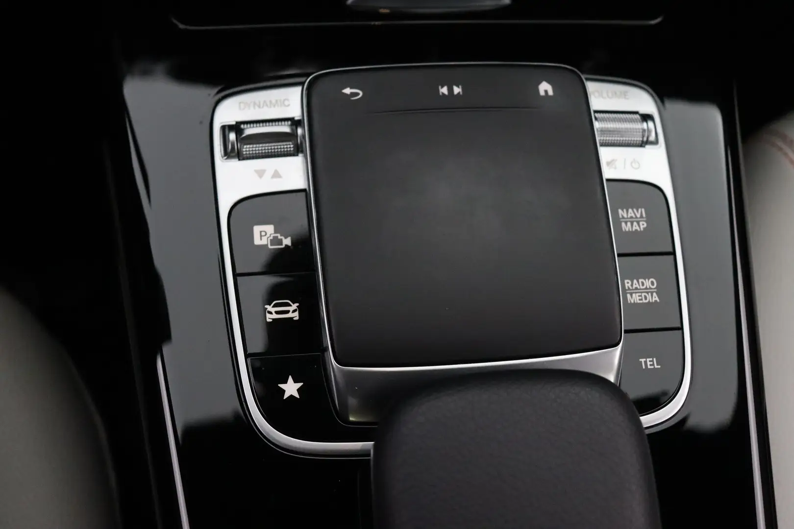 Car Image - 25bDwhlmVnhVu0WKUe7xkP