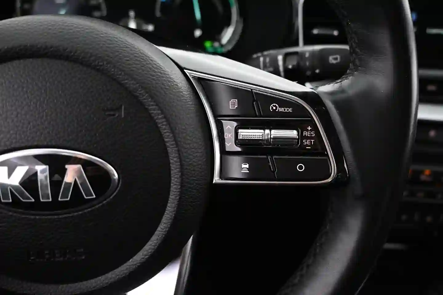 Car Image - 1Ip6NlMuVcgY8VkT6X66us