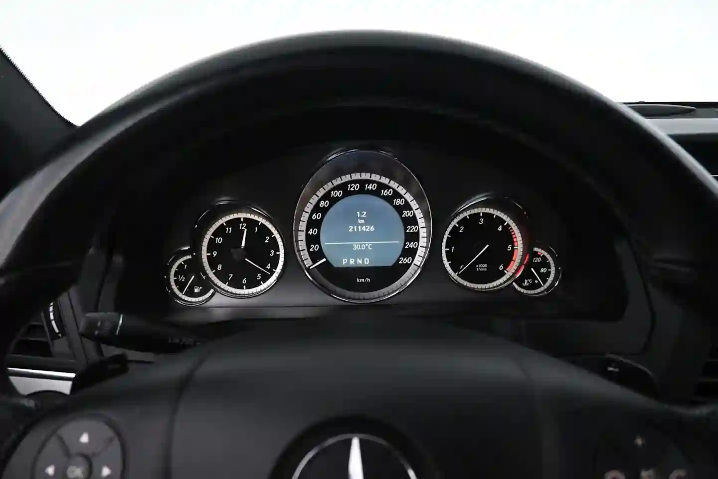 Car Image - eOtrXOnbG3N40wfuXa4ur
