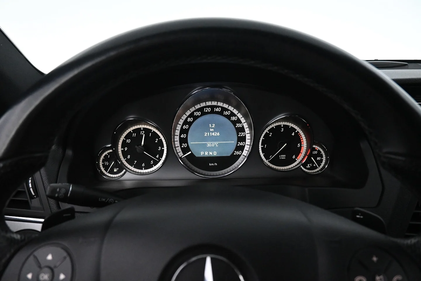 Car Image - eOtrXOnbG3N40wfuXa4ur