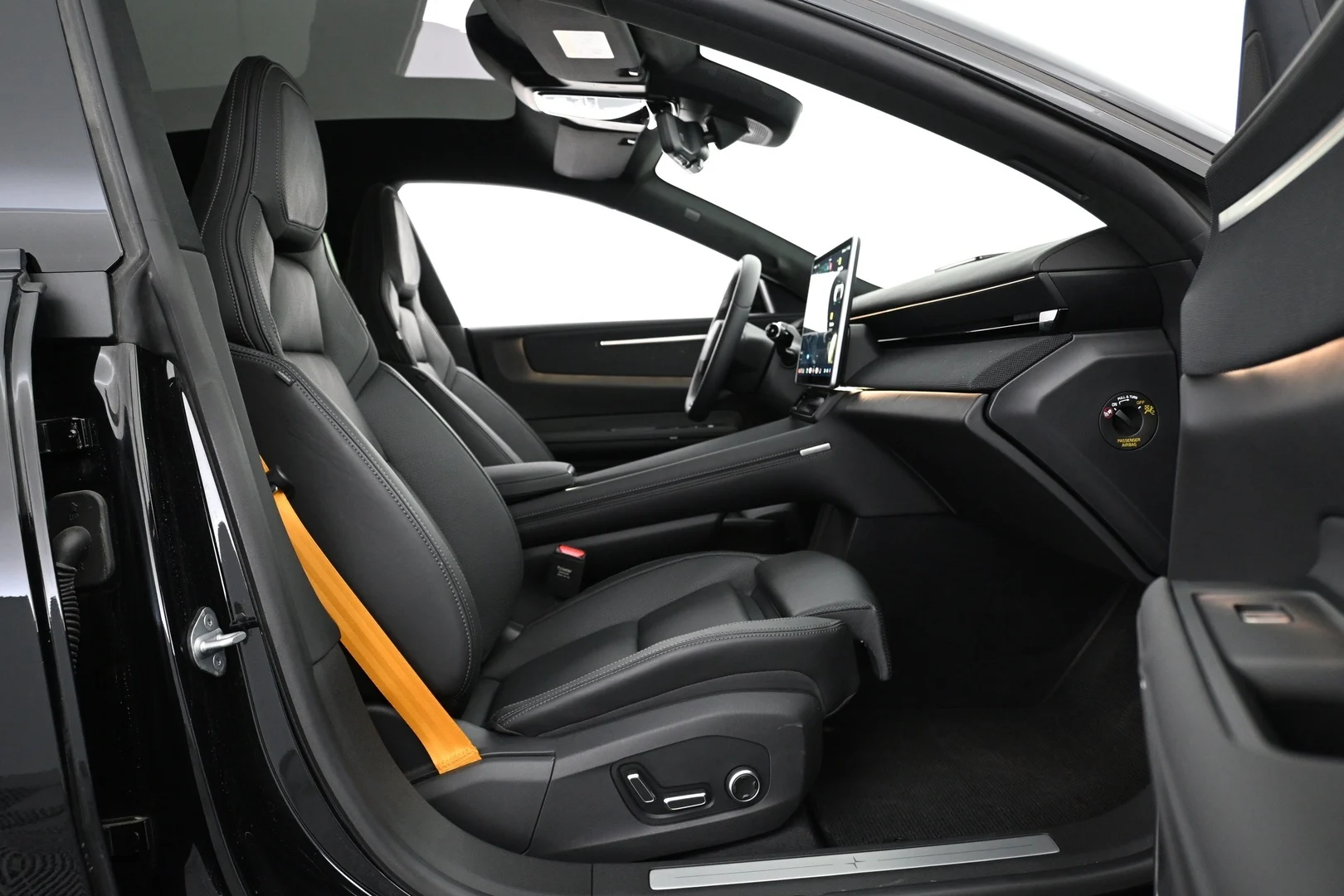 Car Image - 3eeOwNfa5WTvGSROg4BX4J