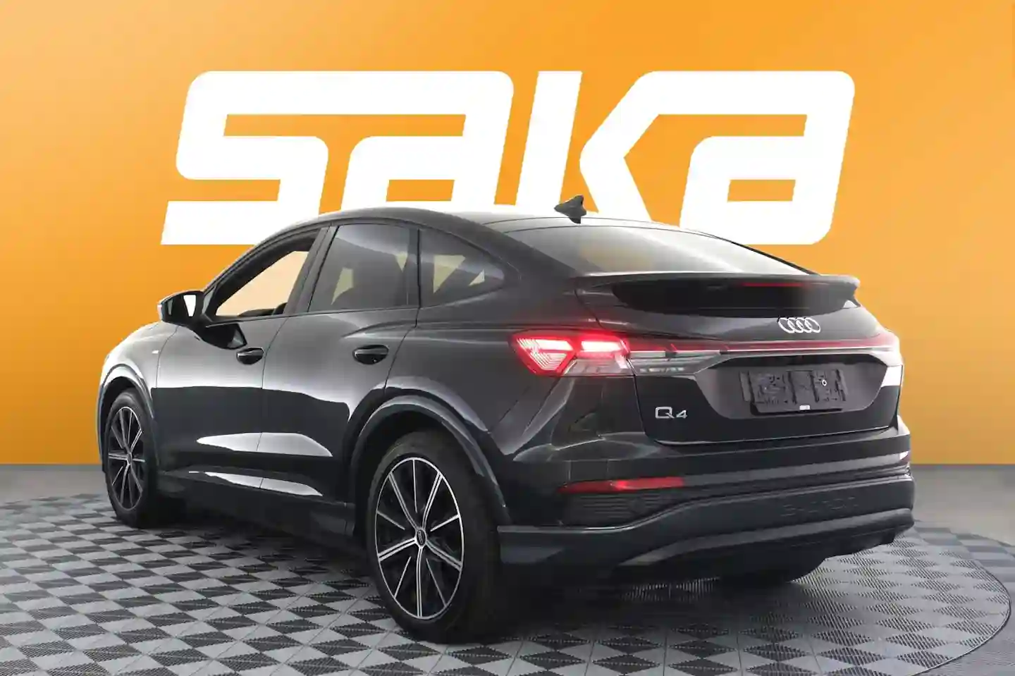 Car Image - PSUqrtPOkip80hH2xefmo