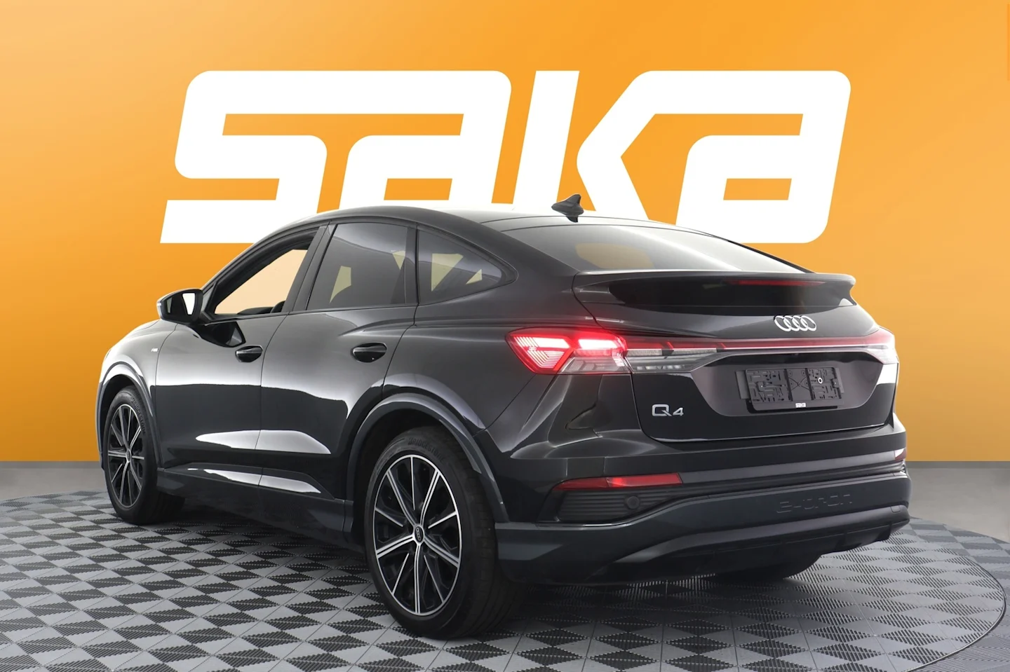Car Image - PSUqrtPOkip80hH2xefmo