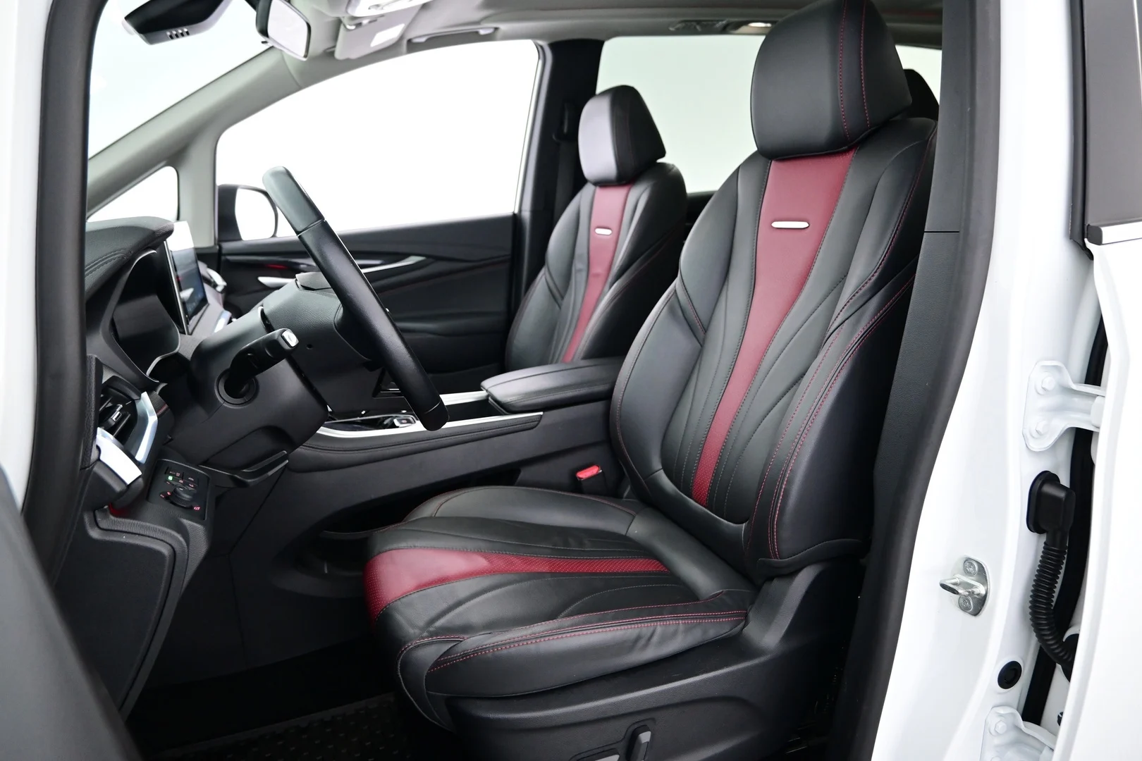 Car Image - 4ZXpKMmkuE9eV4jokXdKZn