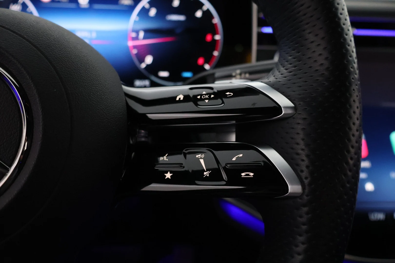 Car Image - 2hoROmFis2c0YYWn1I7S5U