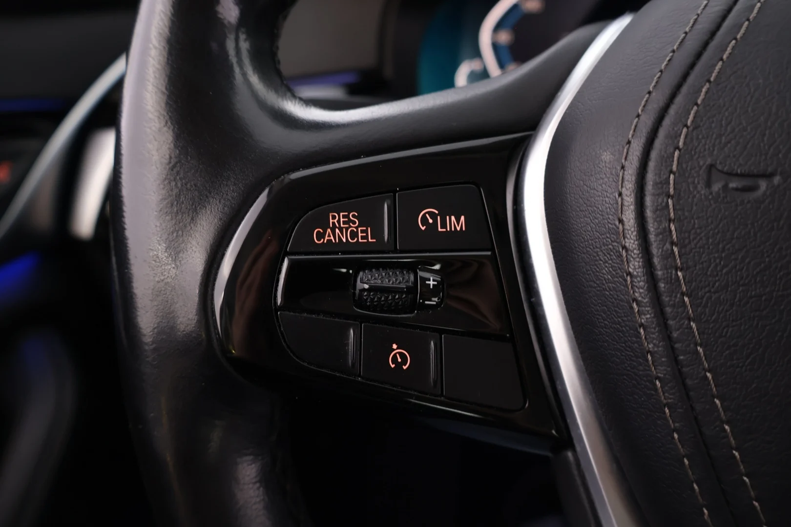 Car Image - 45Pg6pQFJFKP1jvEuqMgTC
