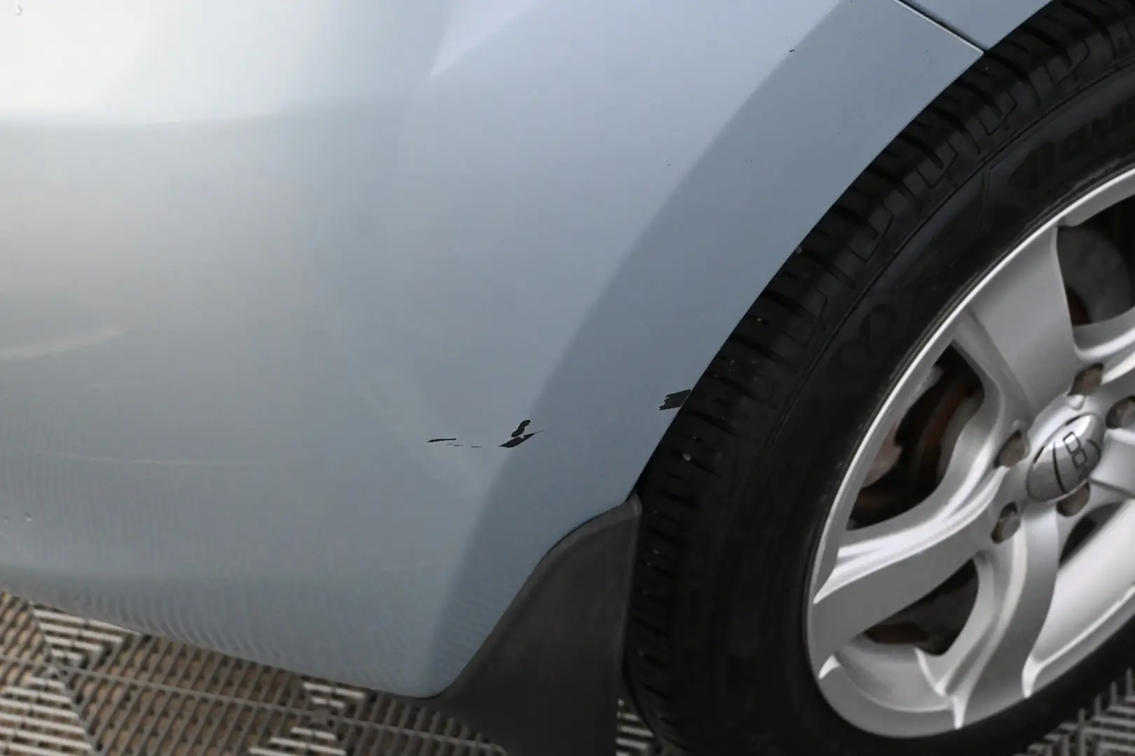 Car Image - n1fF1Q7eegPF6NBWN2uaK