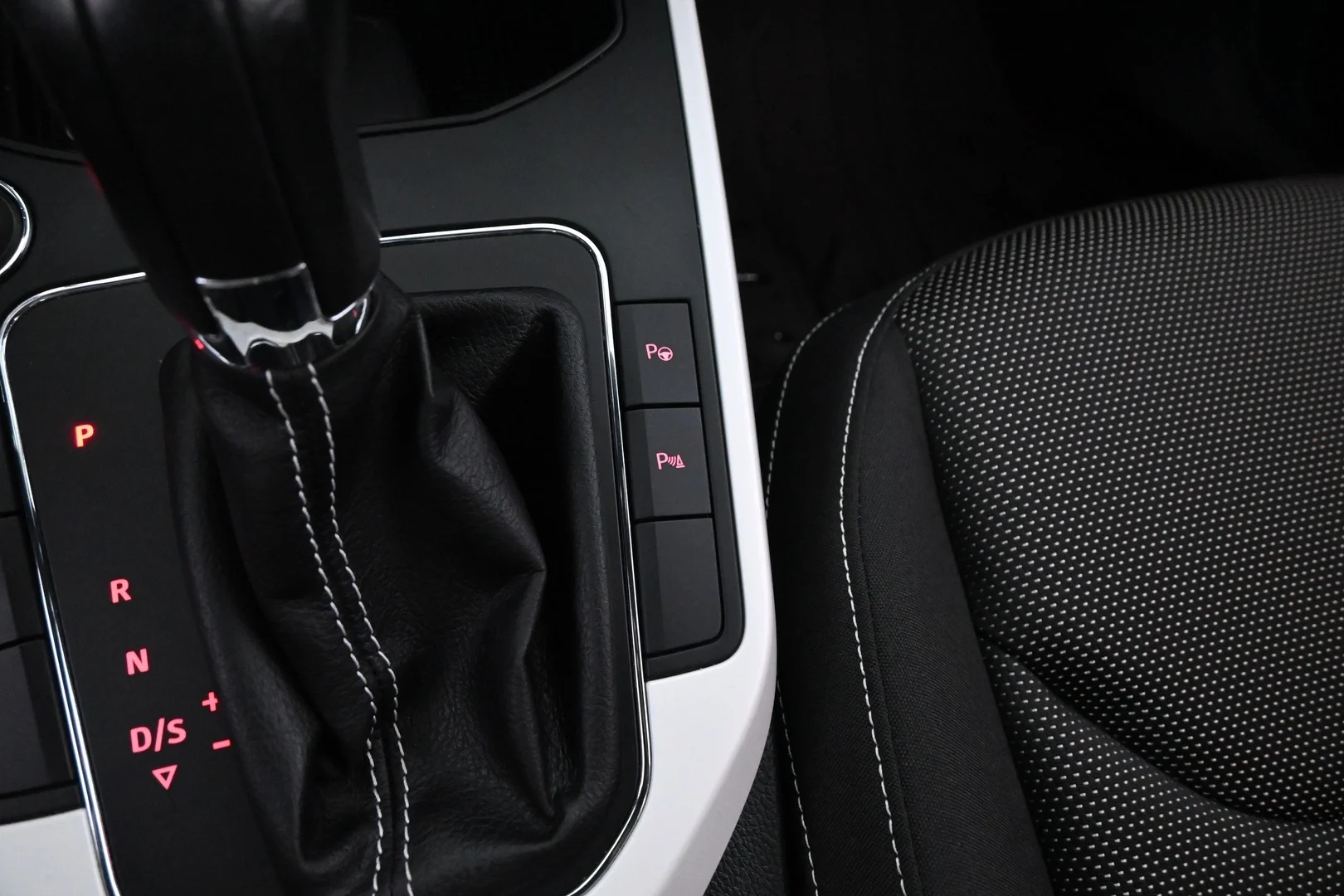 Car Image - 5IRJ9qm1BuqRu7Qu16luWw