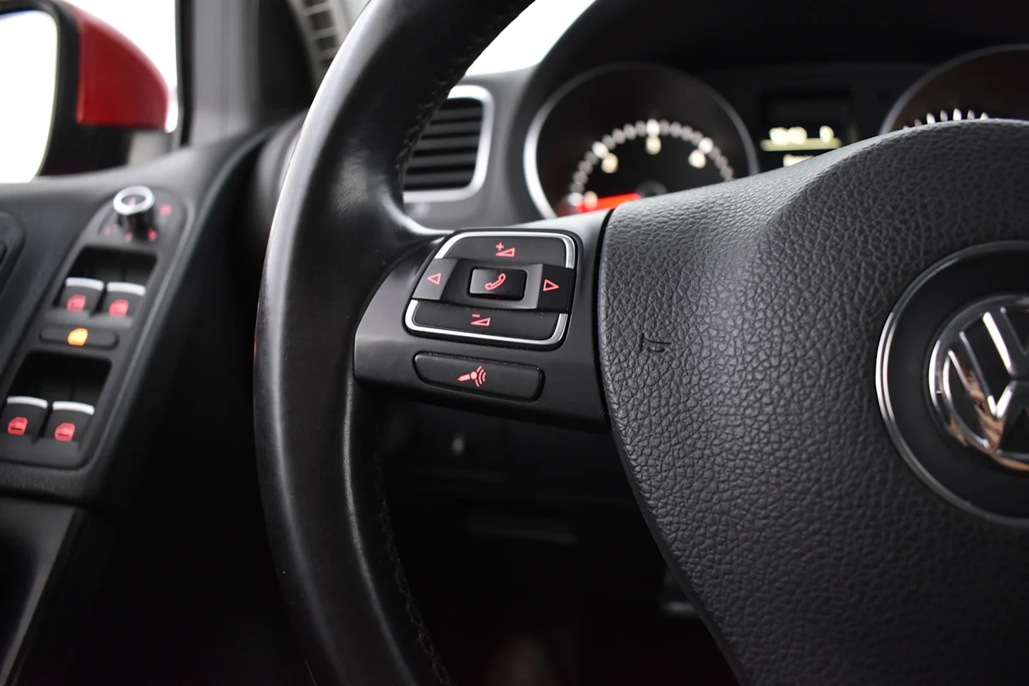 Car Image - U9wVbRSrPyE72RPI17XxM