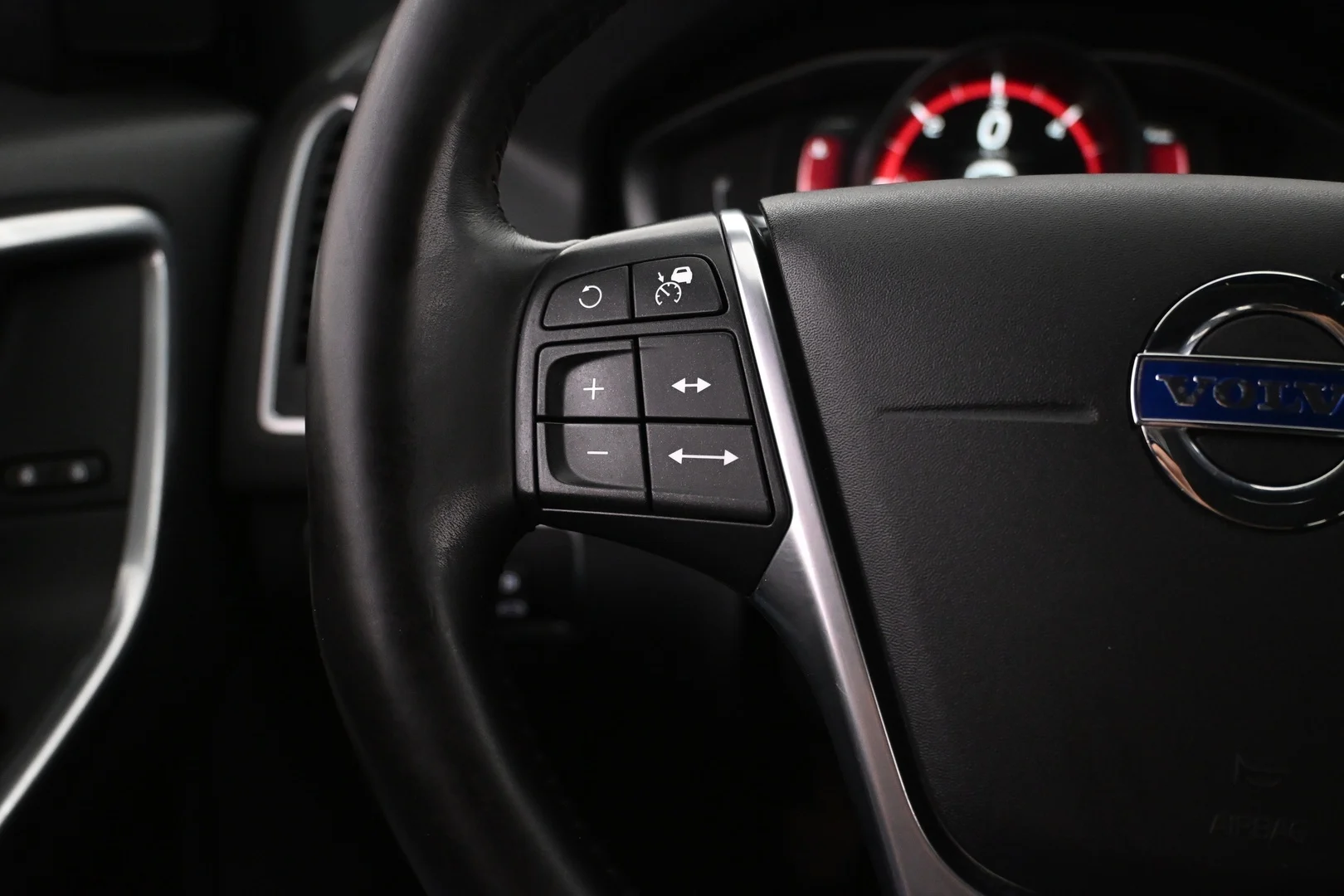 Car Image - xzMOEuMXunnUW5fe3TDGH