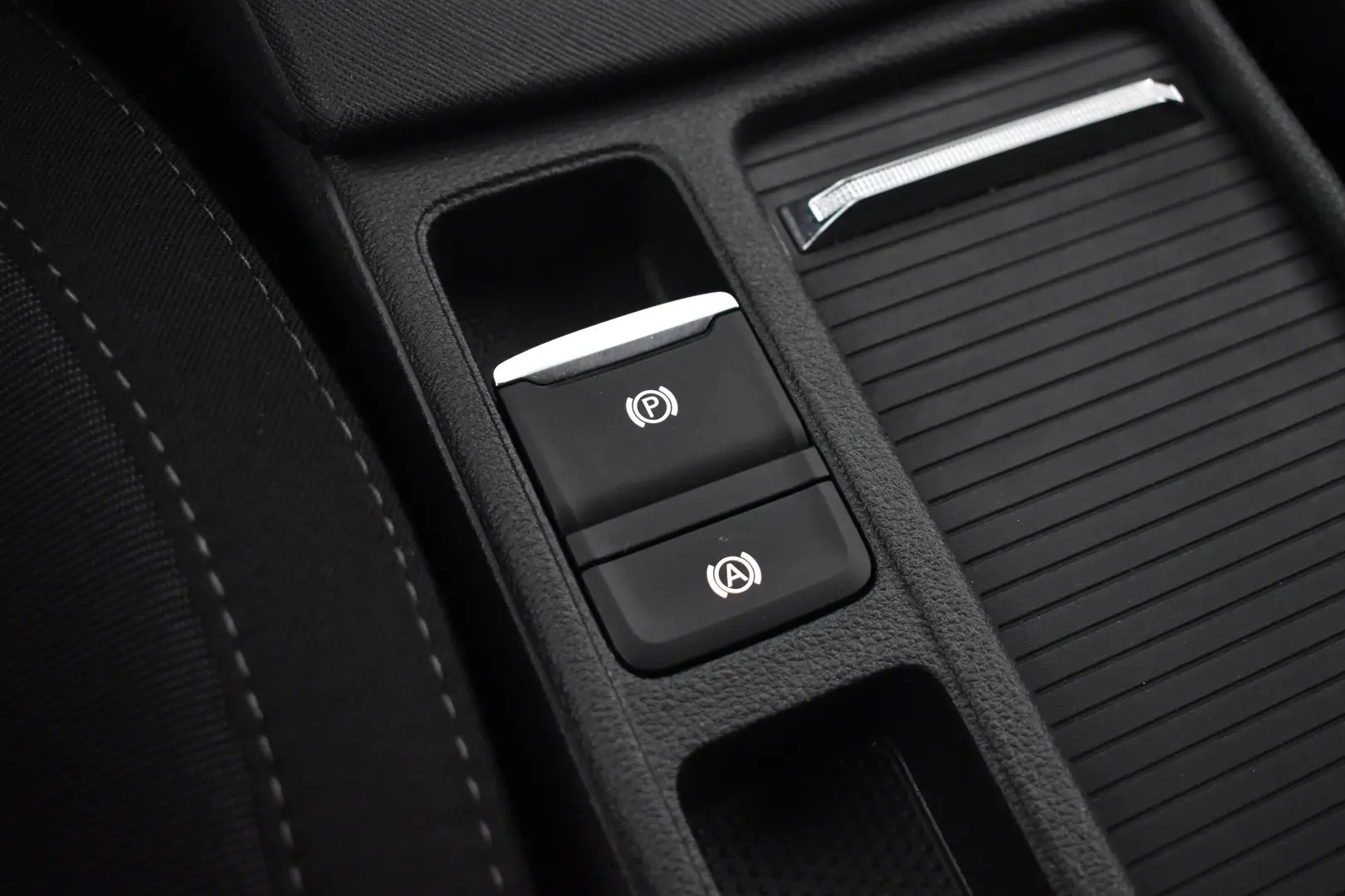 Car Image - 3r13dPwfsbMRi6Kjp9TTyD