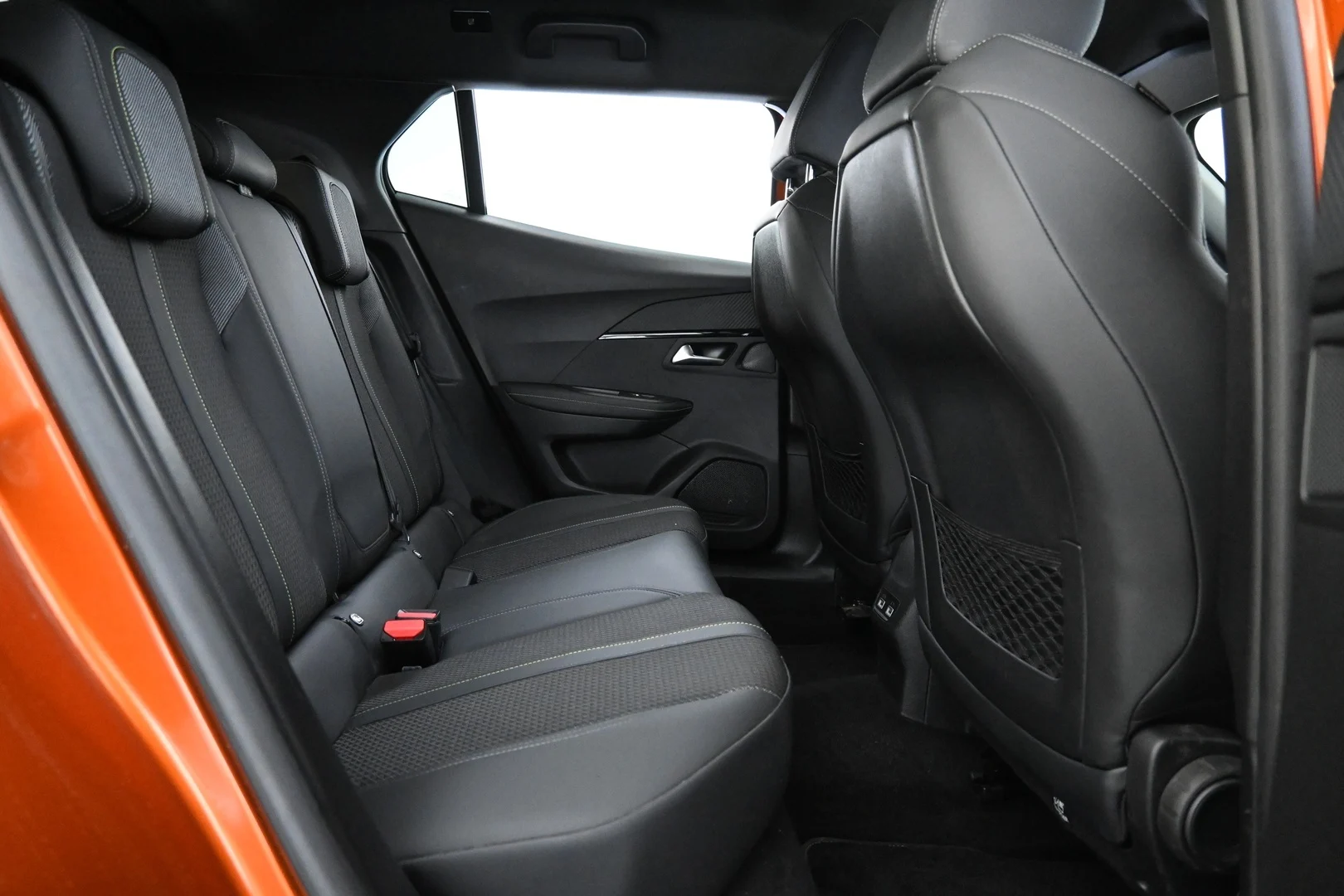 Car Image - 6nGDwD6hiIFQm0XAVuO73X