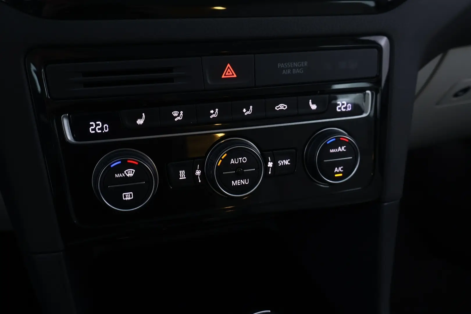 Car Image - 3pollbI9ZF05BTrbwKdpaO