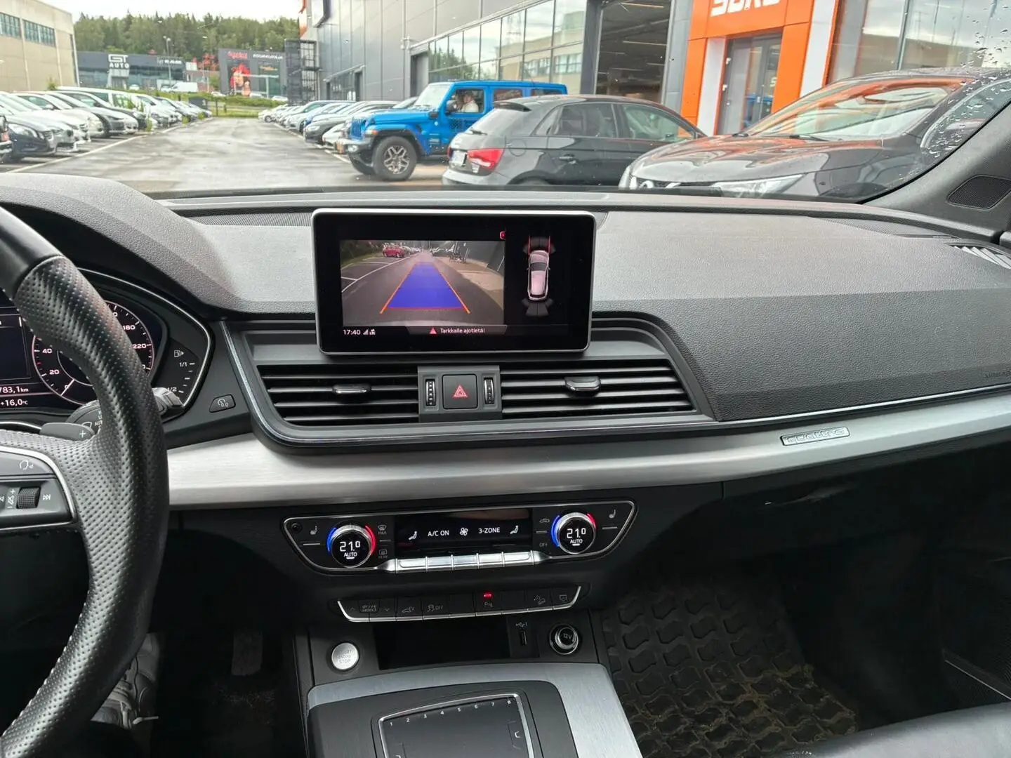 Car Image - 2LaAzPFZH6mEj3ceNtOOYl