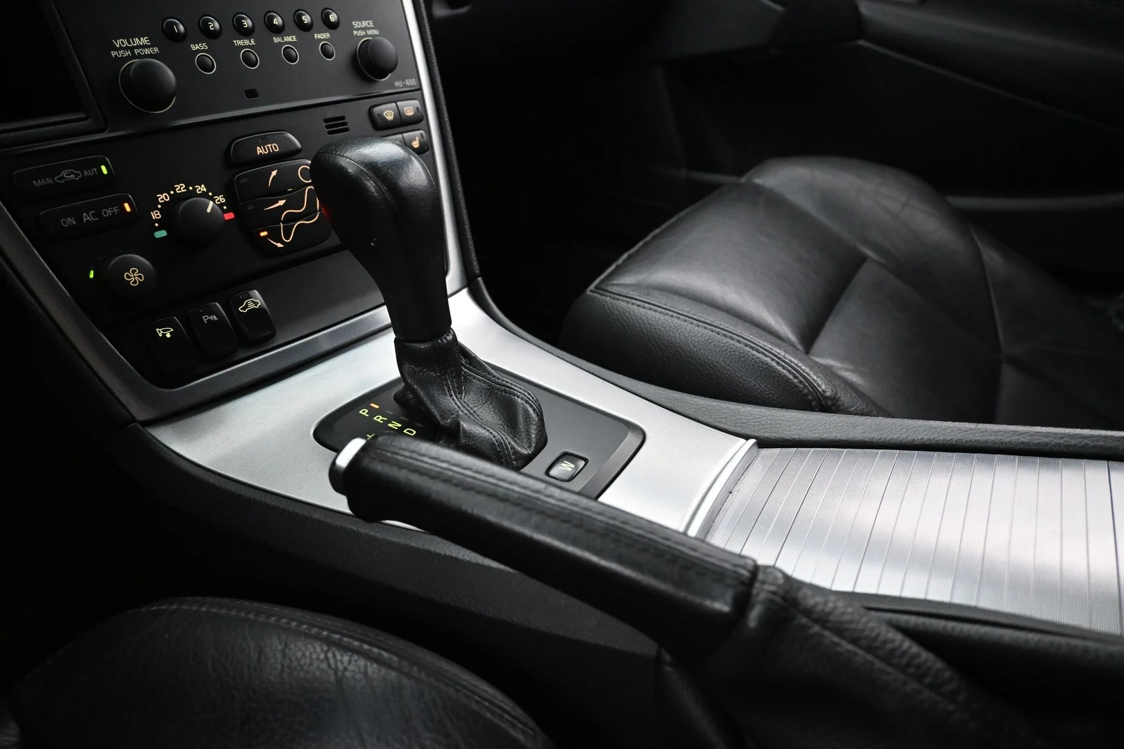 Car Image - 3q2JEkrY2X8qSF9vgy0FpJ