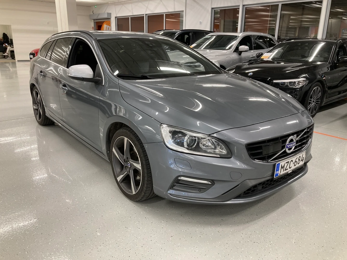 Car Image - 3n5K5kkTp9uM9Tl0EfrkWE