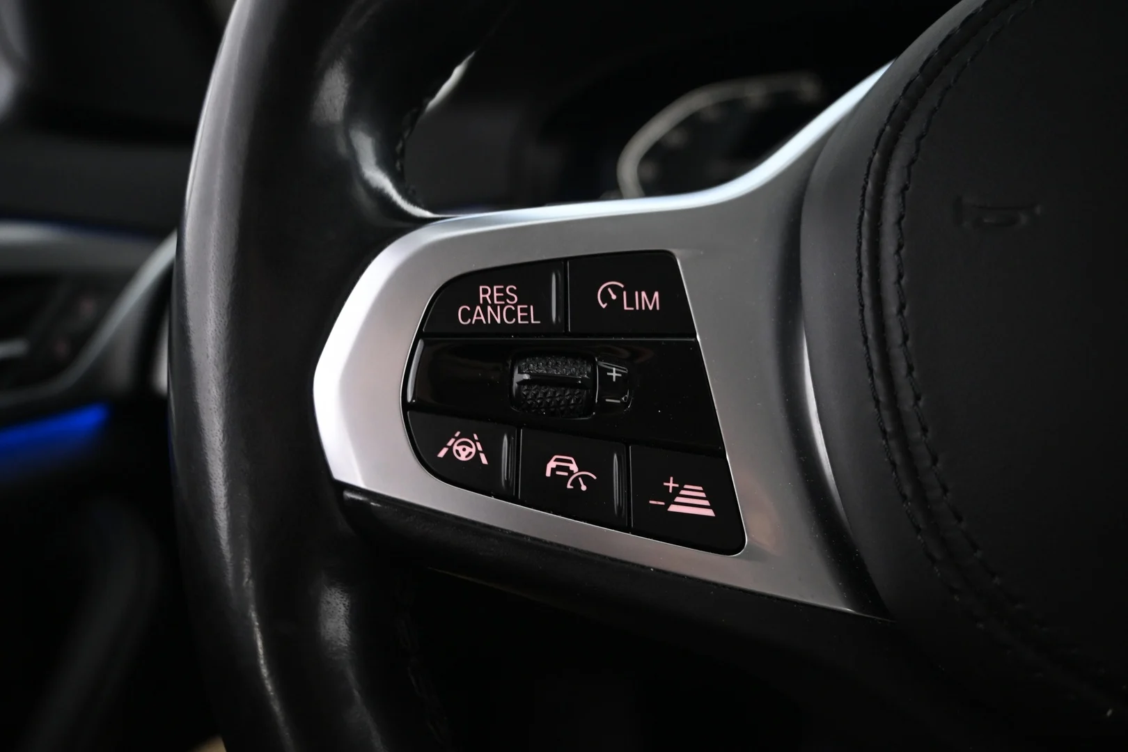 Car Image - 43ST0ORTxeUaYu6QbDgJQ4