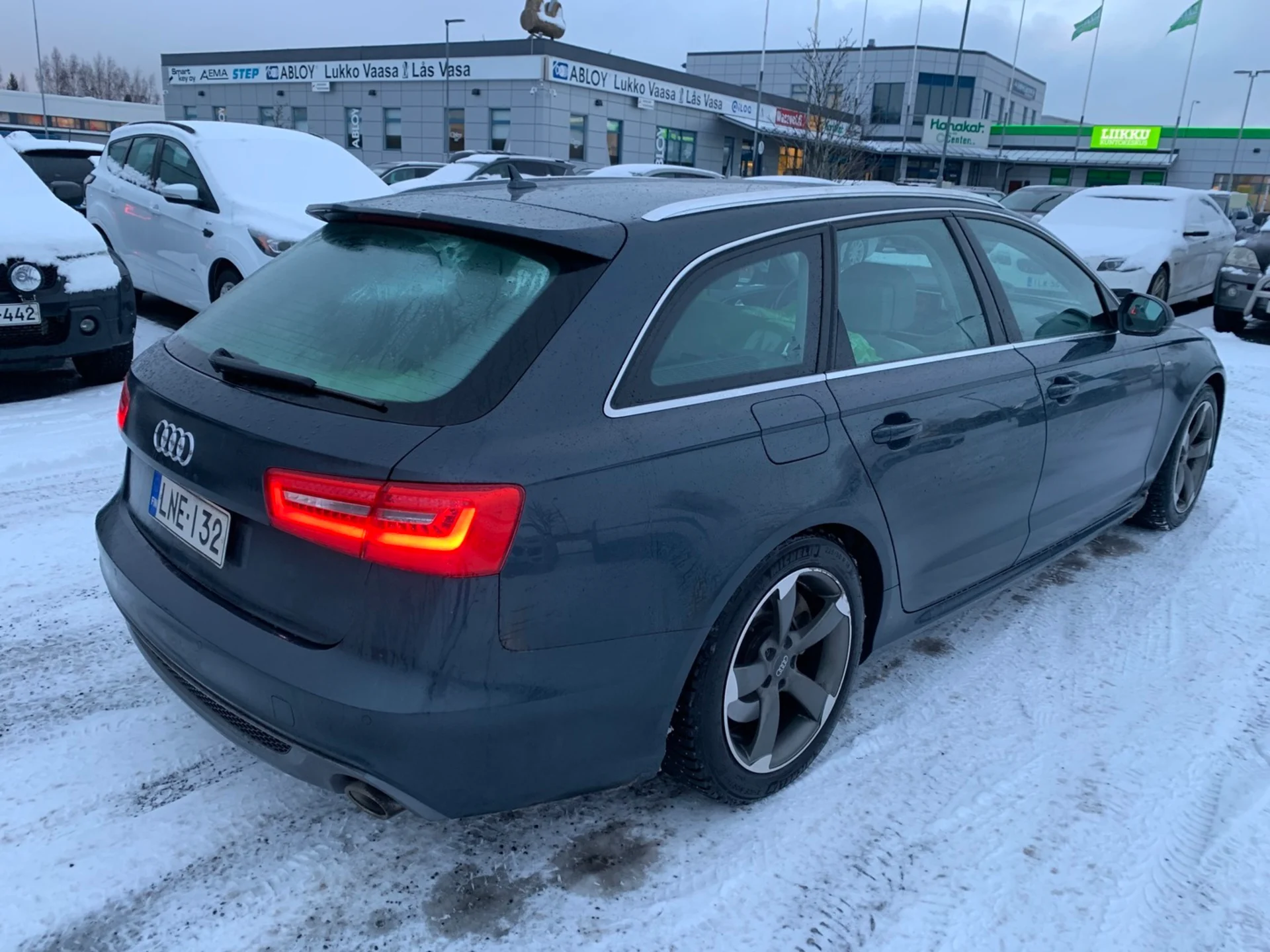 Car Image - 2BhdptYCO8tY3JtcfJDEoU