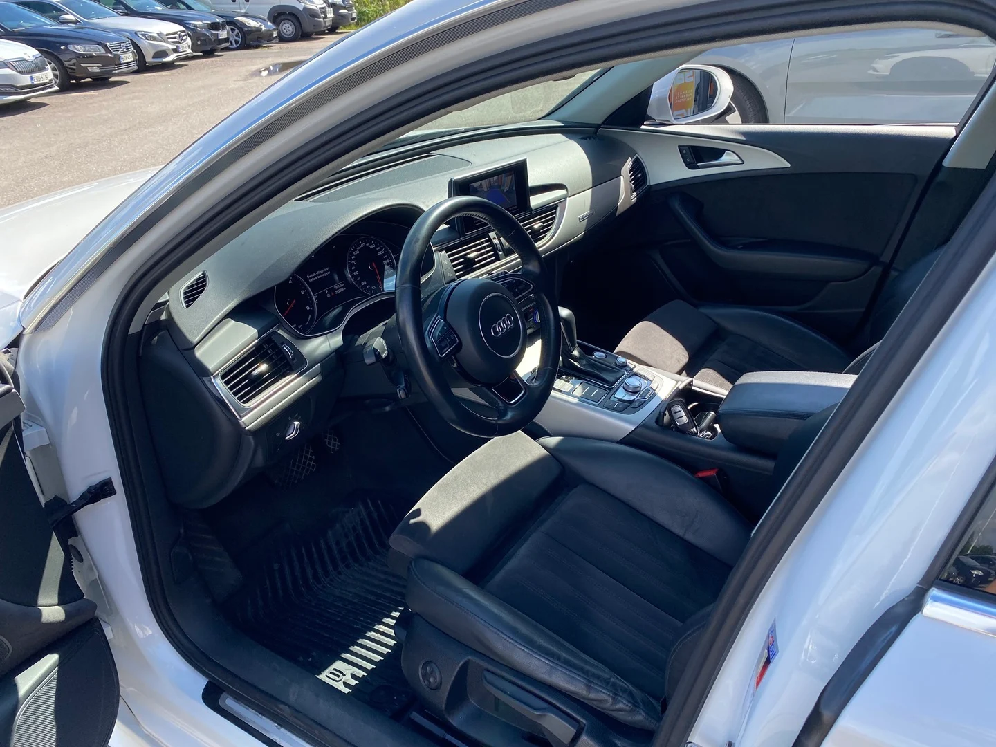 Car Image - 5GqyOtDgTLhXLEmQvjB6BZ