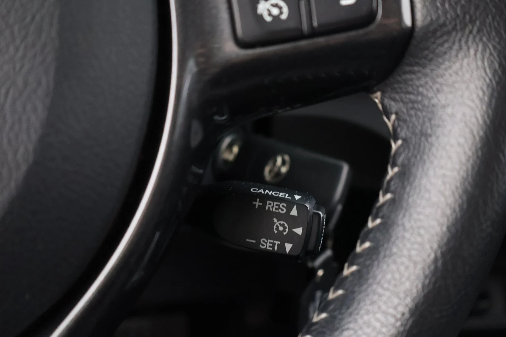 Car Image - 5tORmpb4O5tQIbU3k32Em6