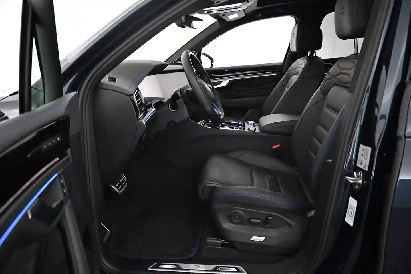 Car Image - 3MmqIENFKfeT6U59ENItSB