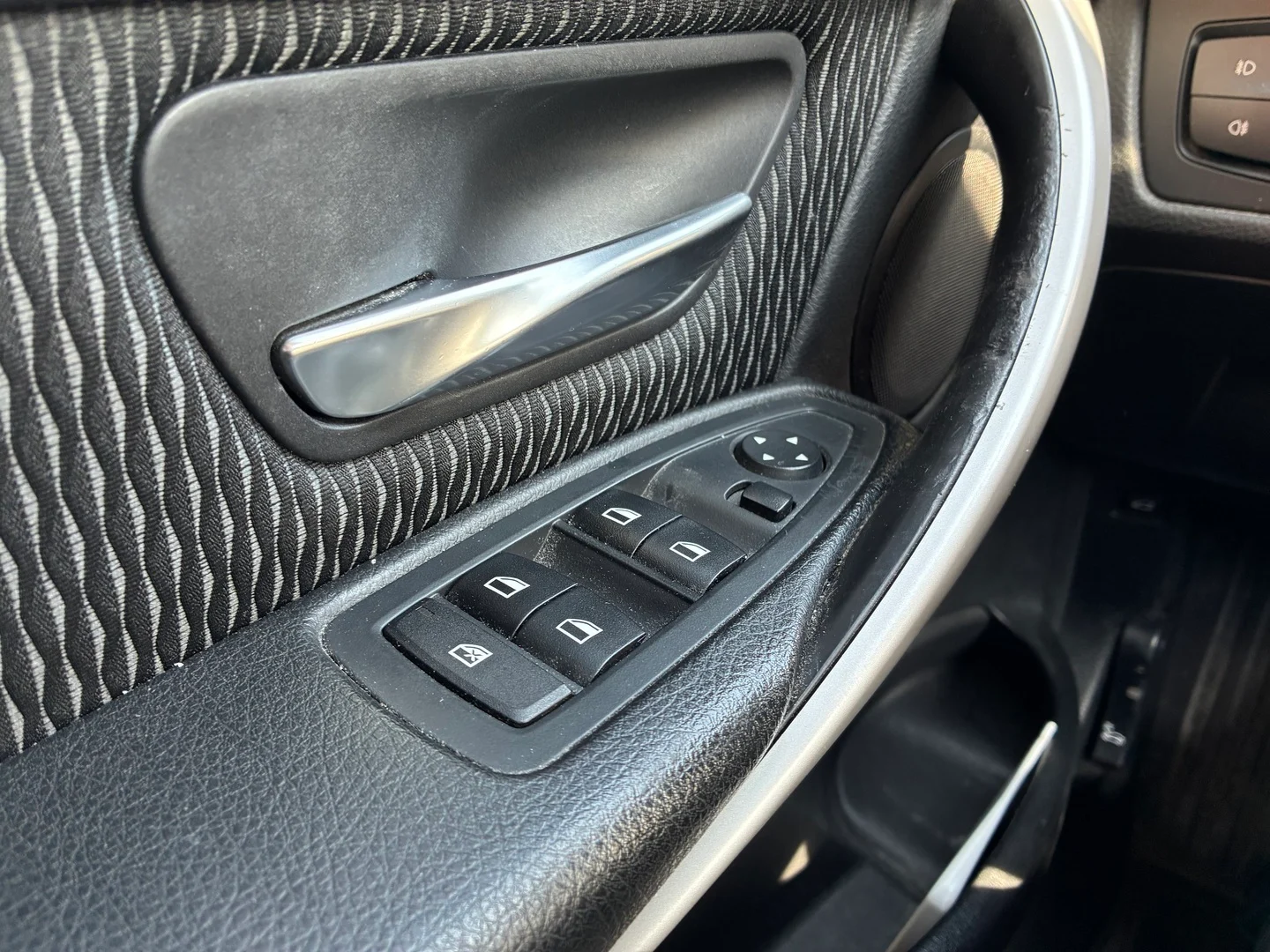 Car Image - 3EdbLqtLxgvu2u0iJRw5w7