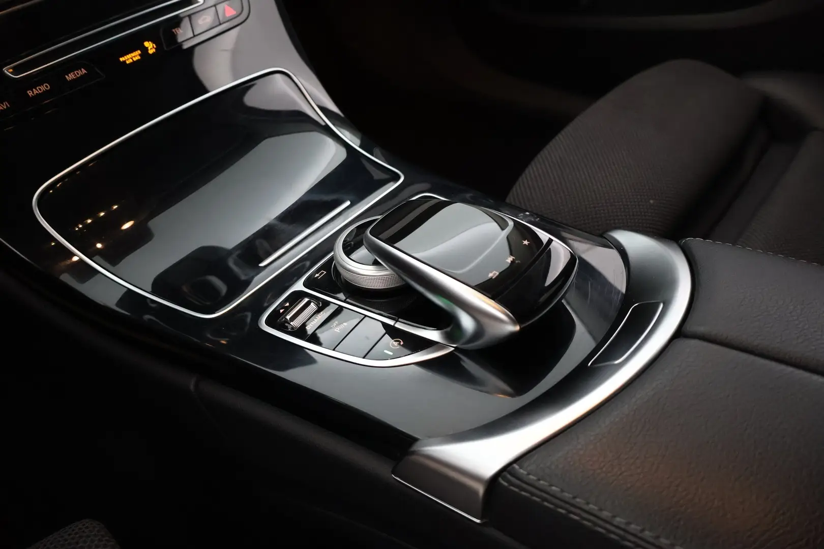 Car Image - 7eYXHj2SJM3WF3jWG1NQeu