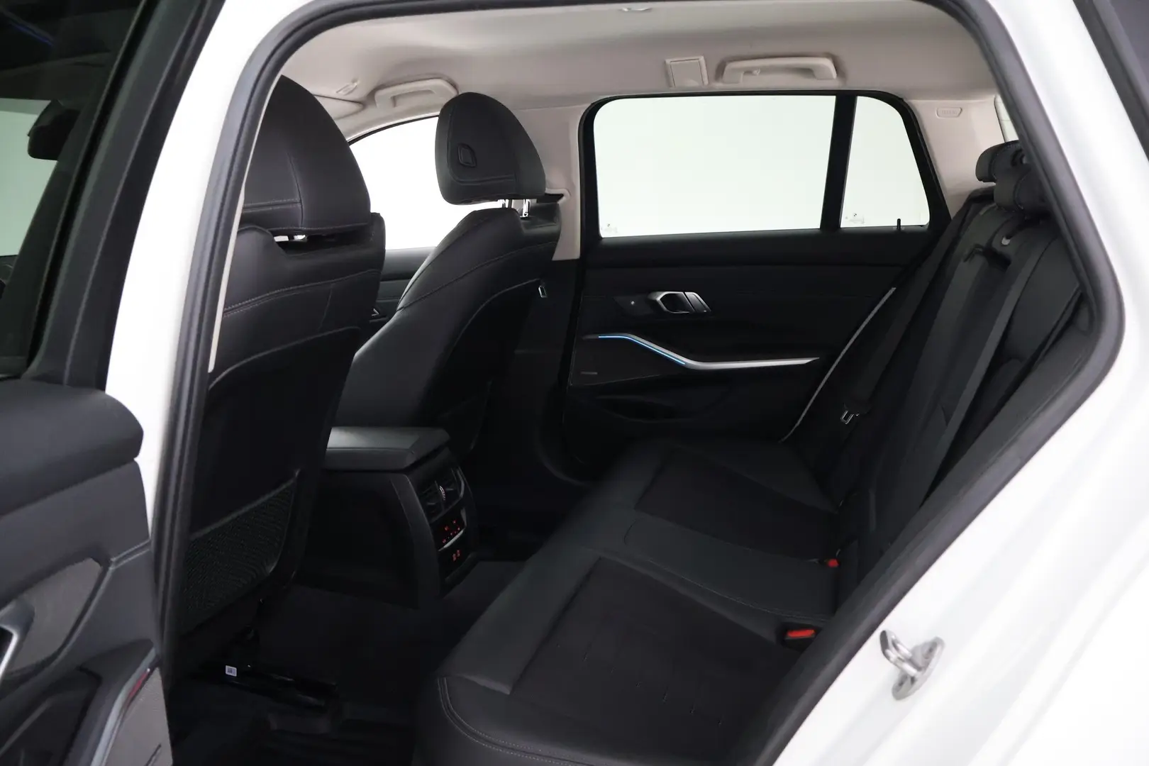 Car Image - 2mracnDhqGYrN3Ddo3xmo6
