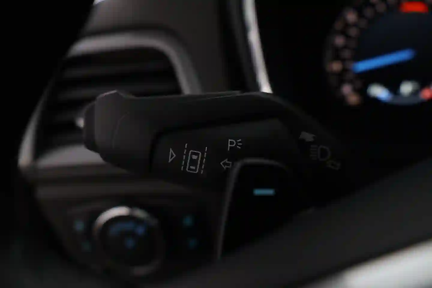Car Image - 5G723KLFhYW5ch2g9BLFhE