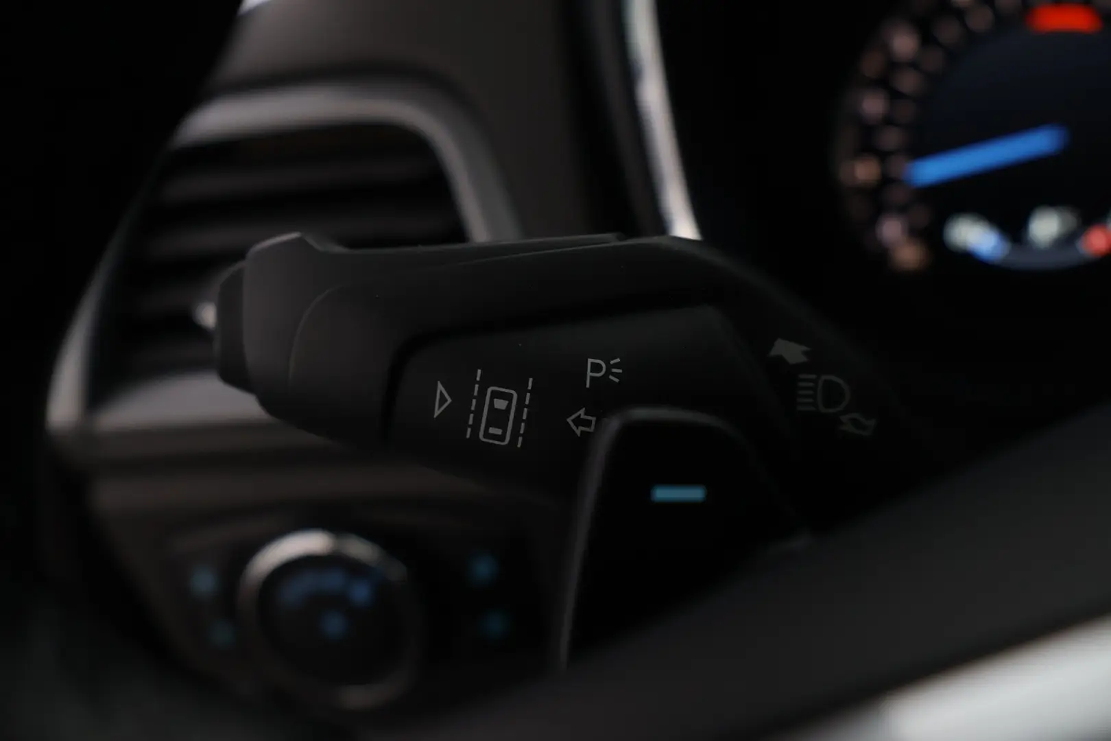 Car Image - 5G723KLFhYW5ch2g9BLFhE