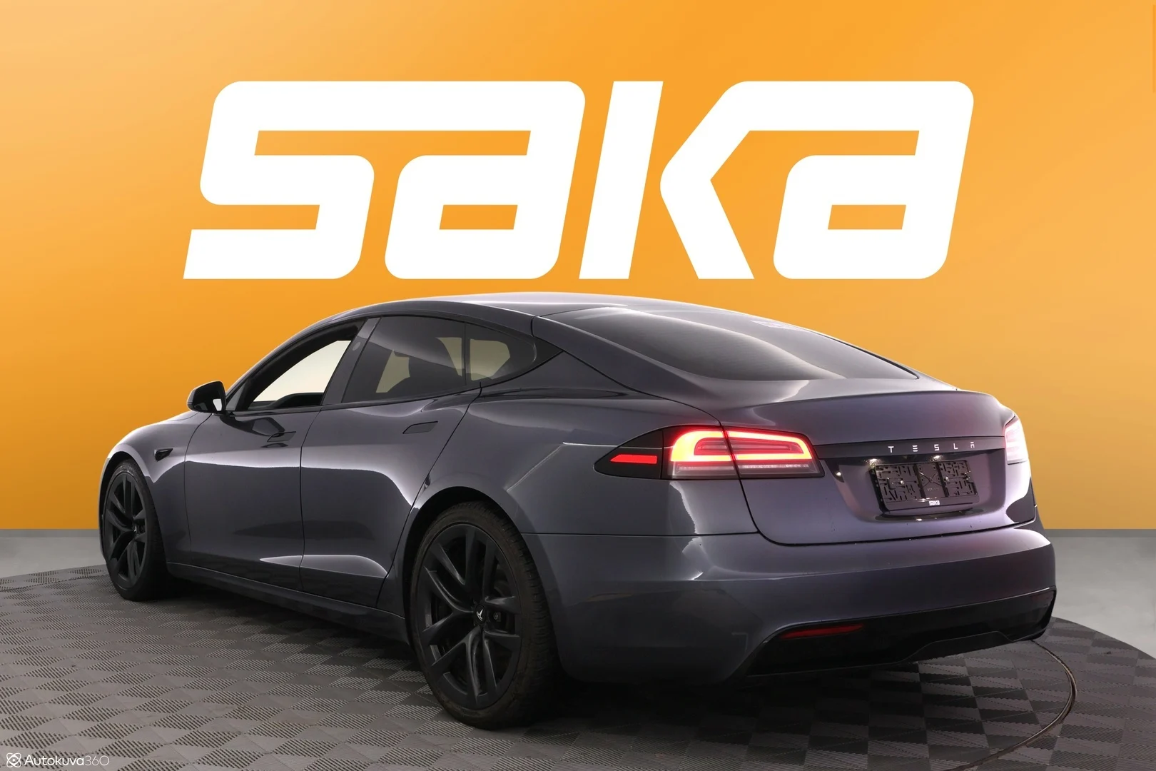 Car Image - 7kbRt0kGRE7isqF990QnTN