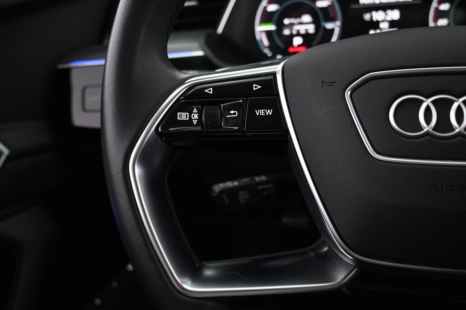 Car Image - 2ftmHmeYHiCmw69a6xbh4J