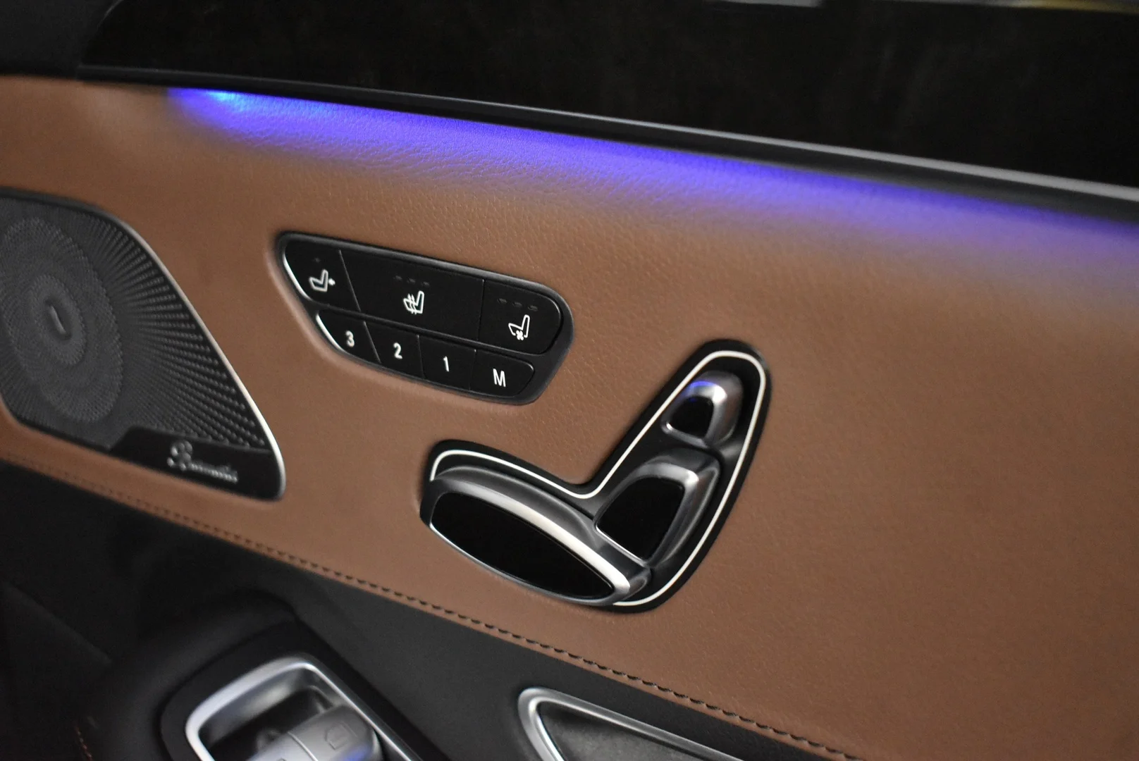 Car Image - 3w5m5XNrxrJYpU0y1IfDzY