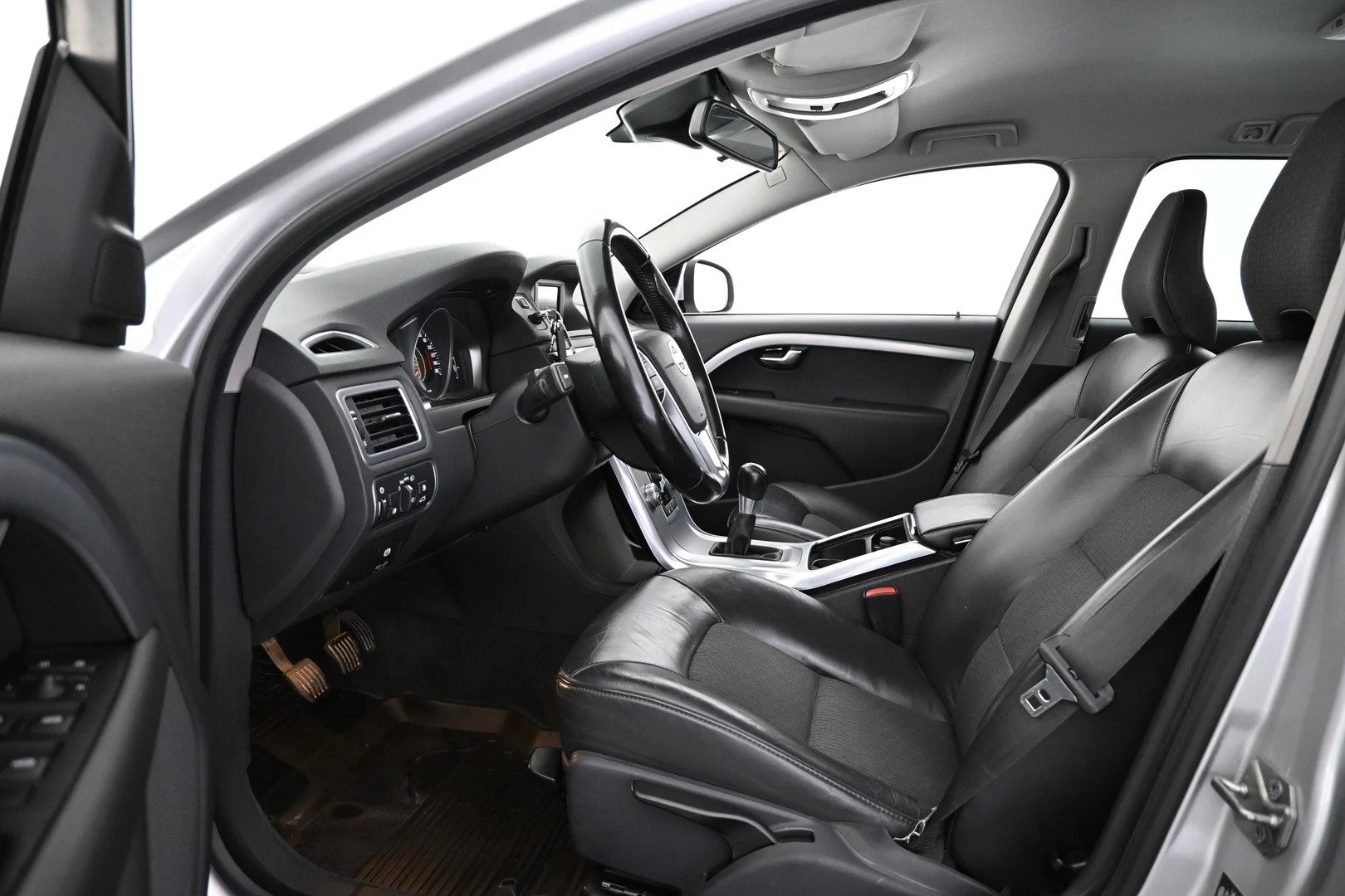 Car Image - 5DEIQExMdf1vqaKKkPs0SF