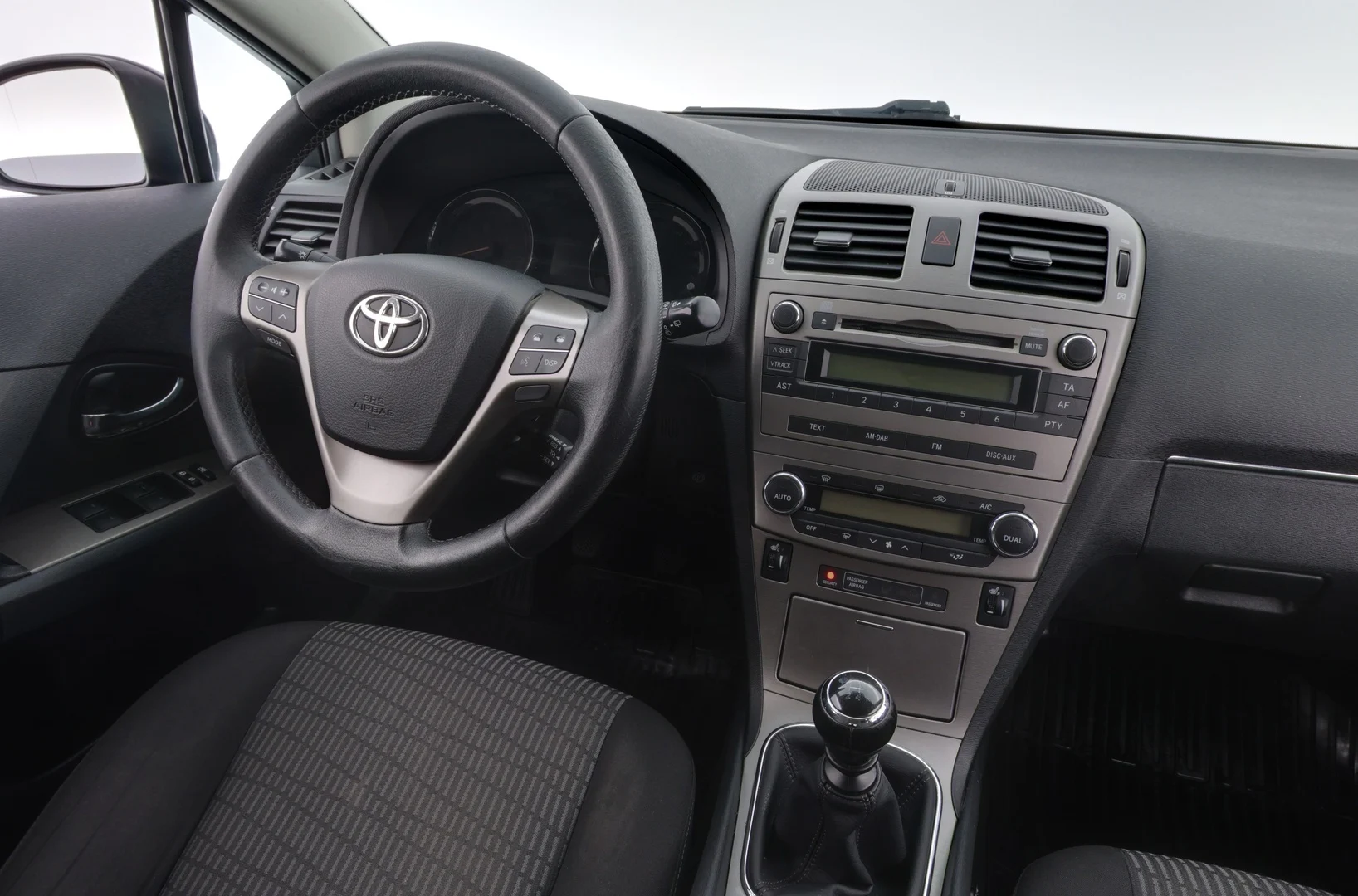 Car Image - 7ttce9fUbnxXgP13EibDTB