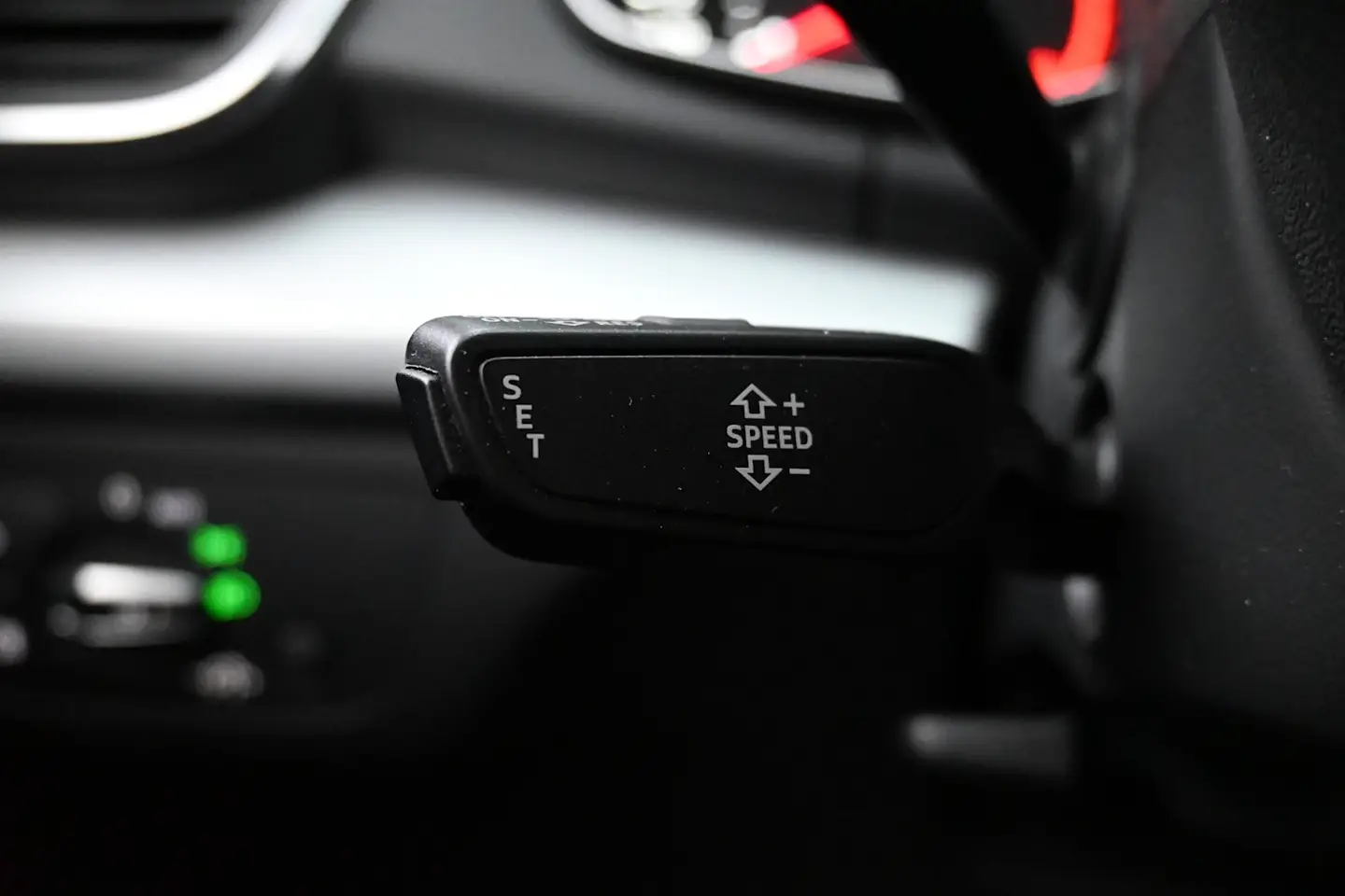 Car Image - 2CnLq8KtMV1dU9yyAWlHMA