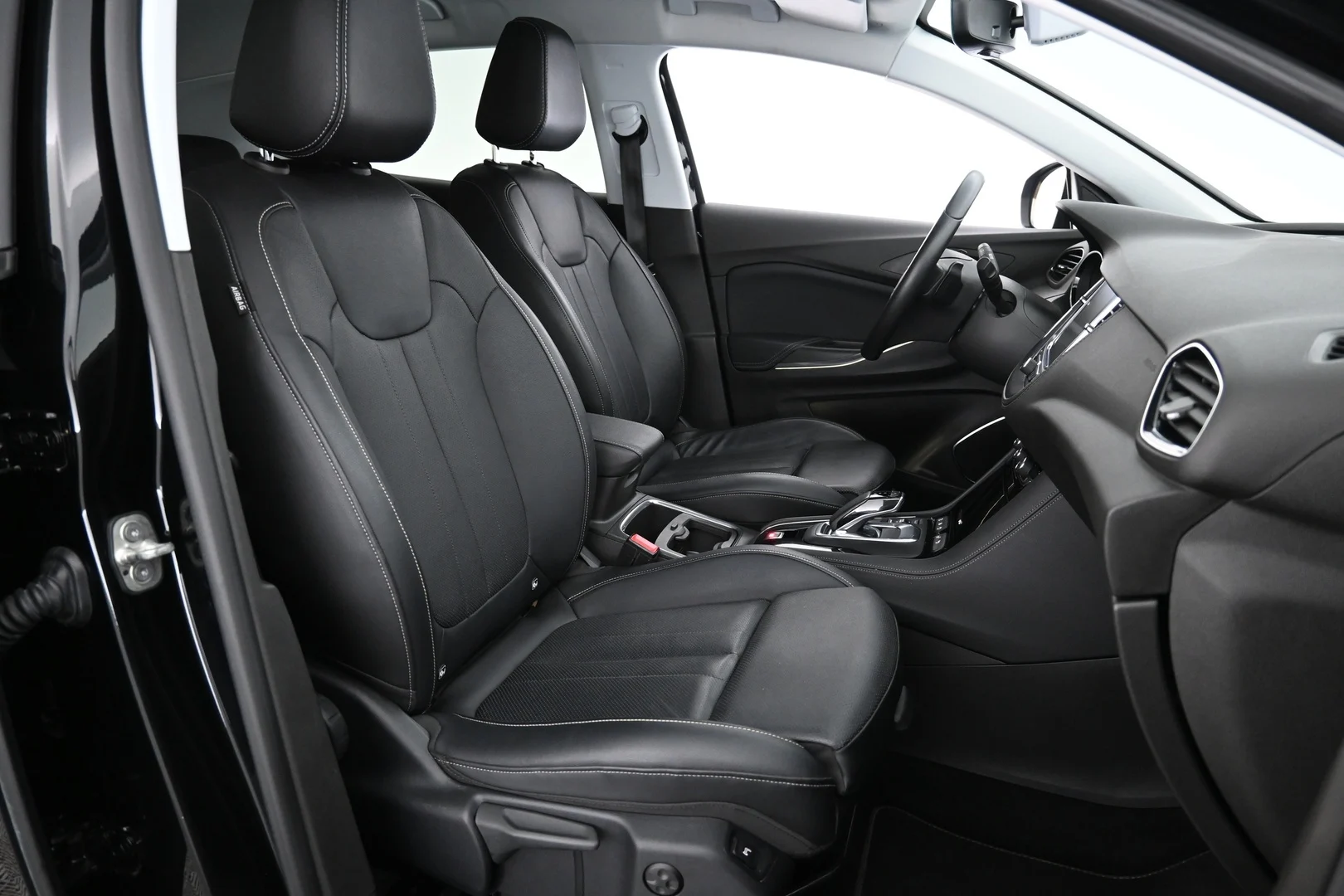 Car Image - 4xC3UxecGyDJTocyyD9h7m