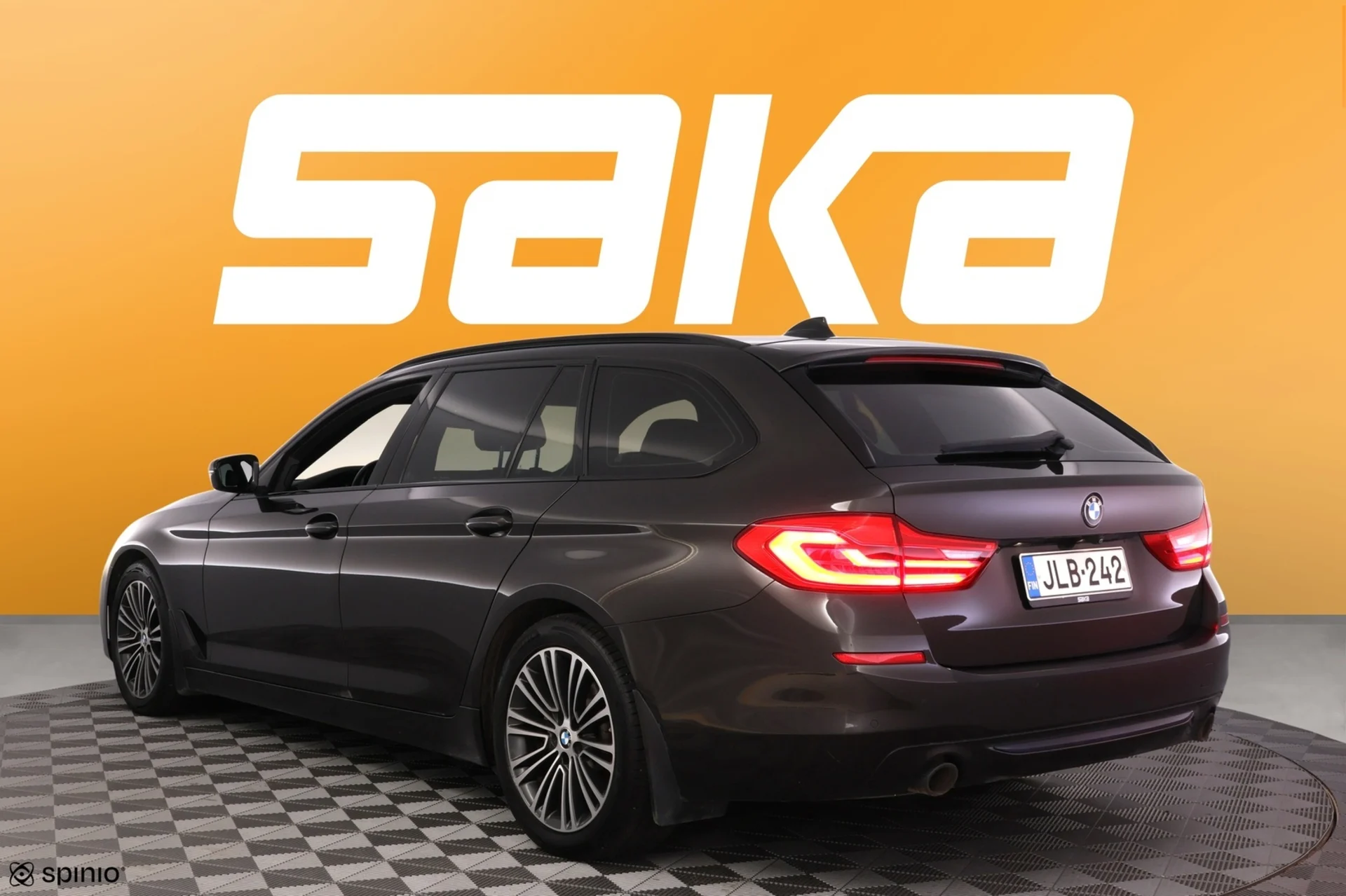 Car Image - 1mA9BMBqMxsvhjS8w4uyXg