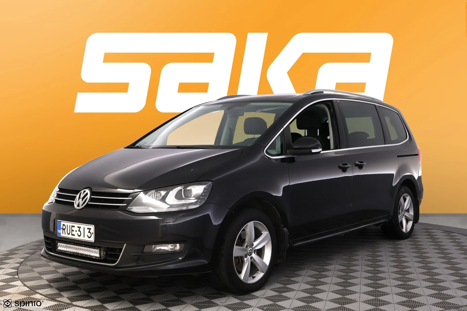 Car Image - q7E2zPZMD7lno2XxLv51q