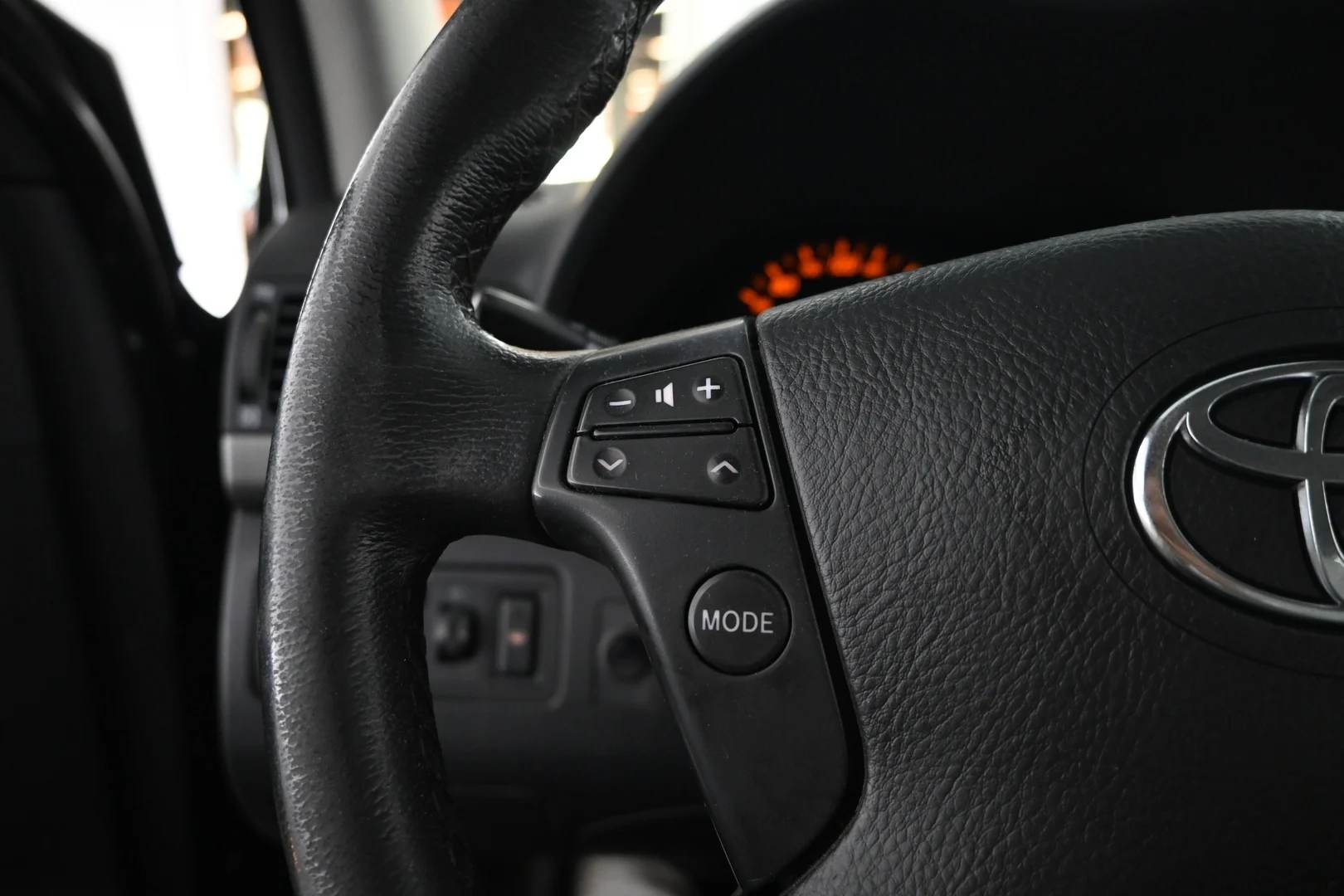 Car Image - 7GxoNuUNDPteTo8v9NU3df