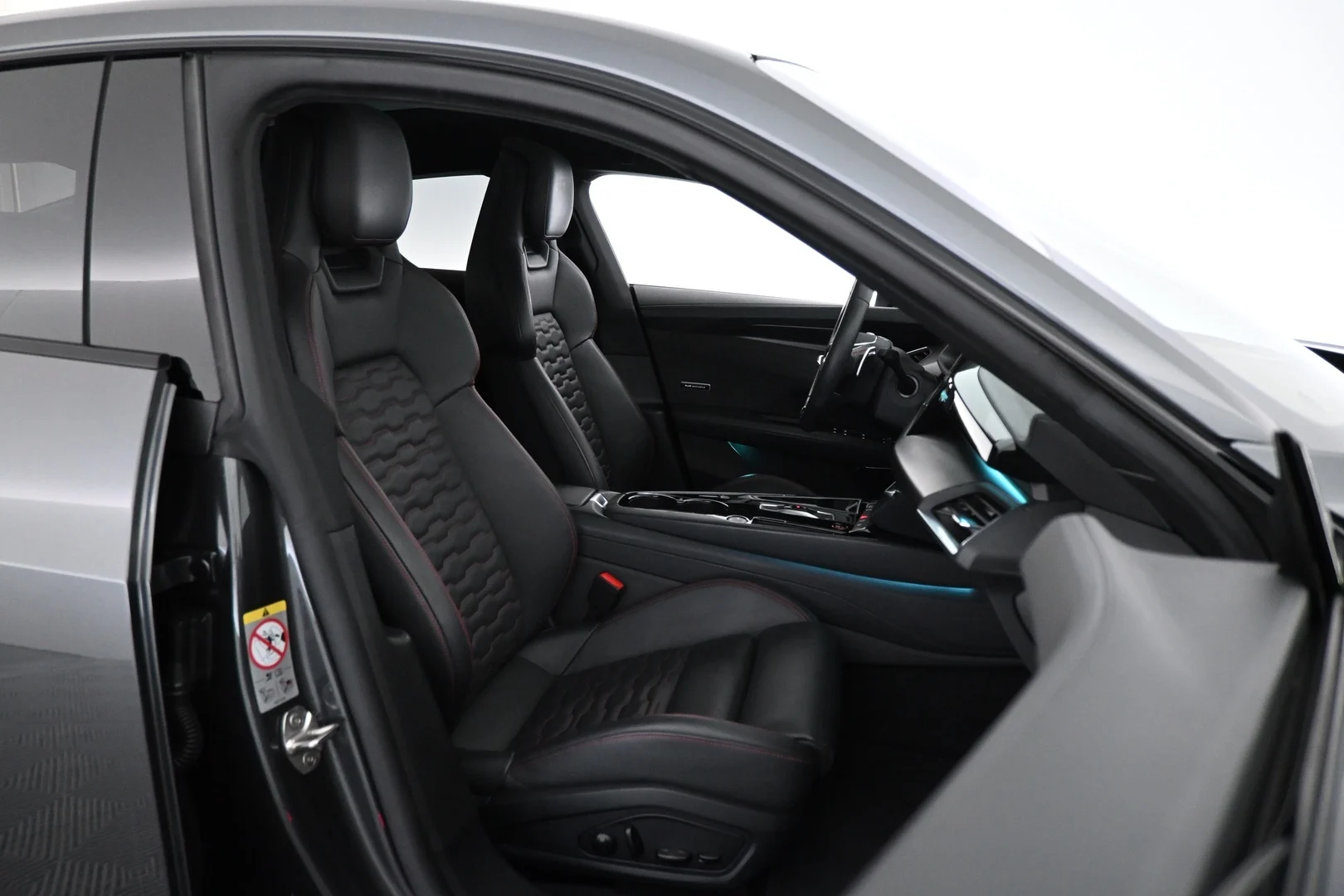 Car Image - 4V9kVD9WDJFxYKuE6YIqpA