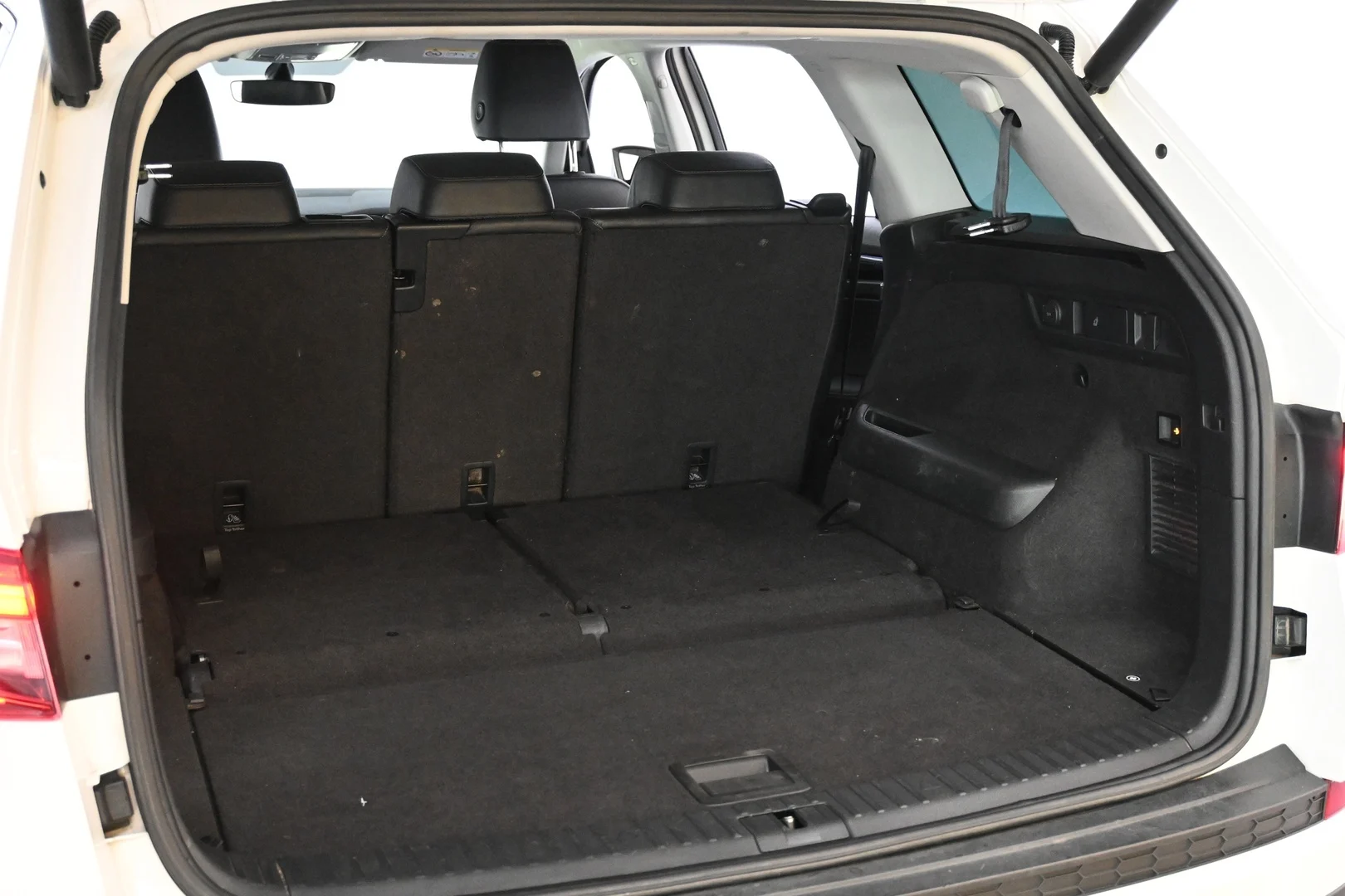 Car Image - 3i2s2QCi35NksRwDAFWeVC