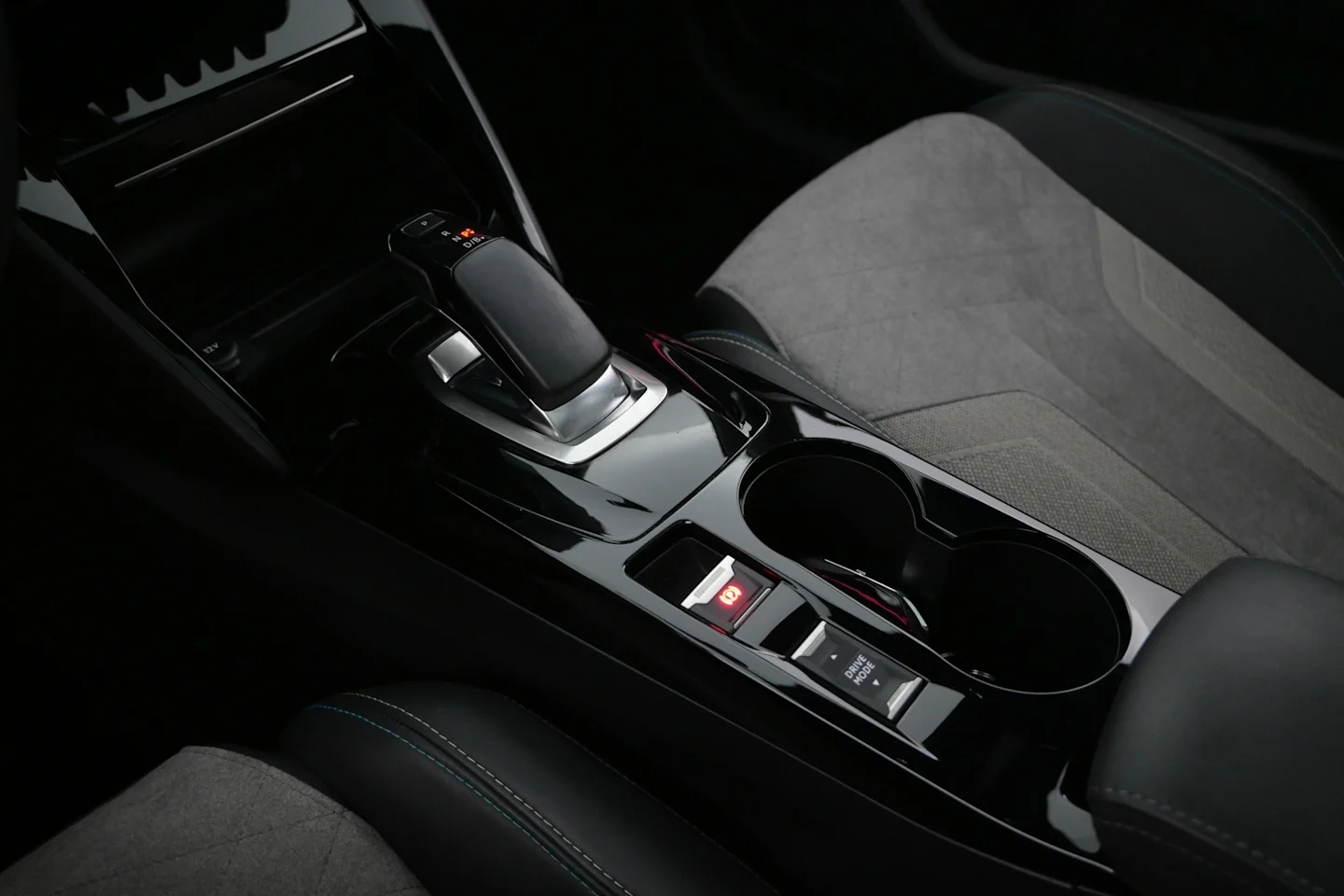 Car Image - 1zSJy58Lfgi7GRnhNiVRAU