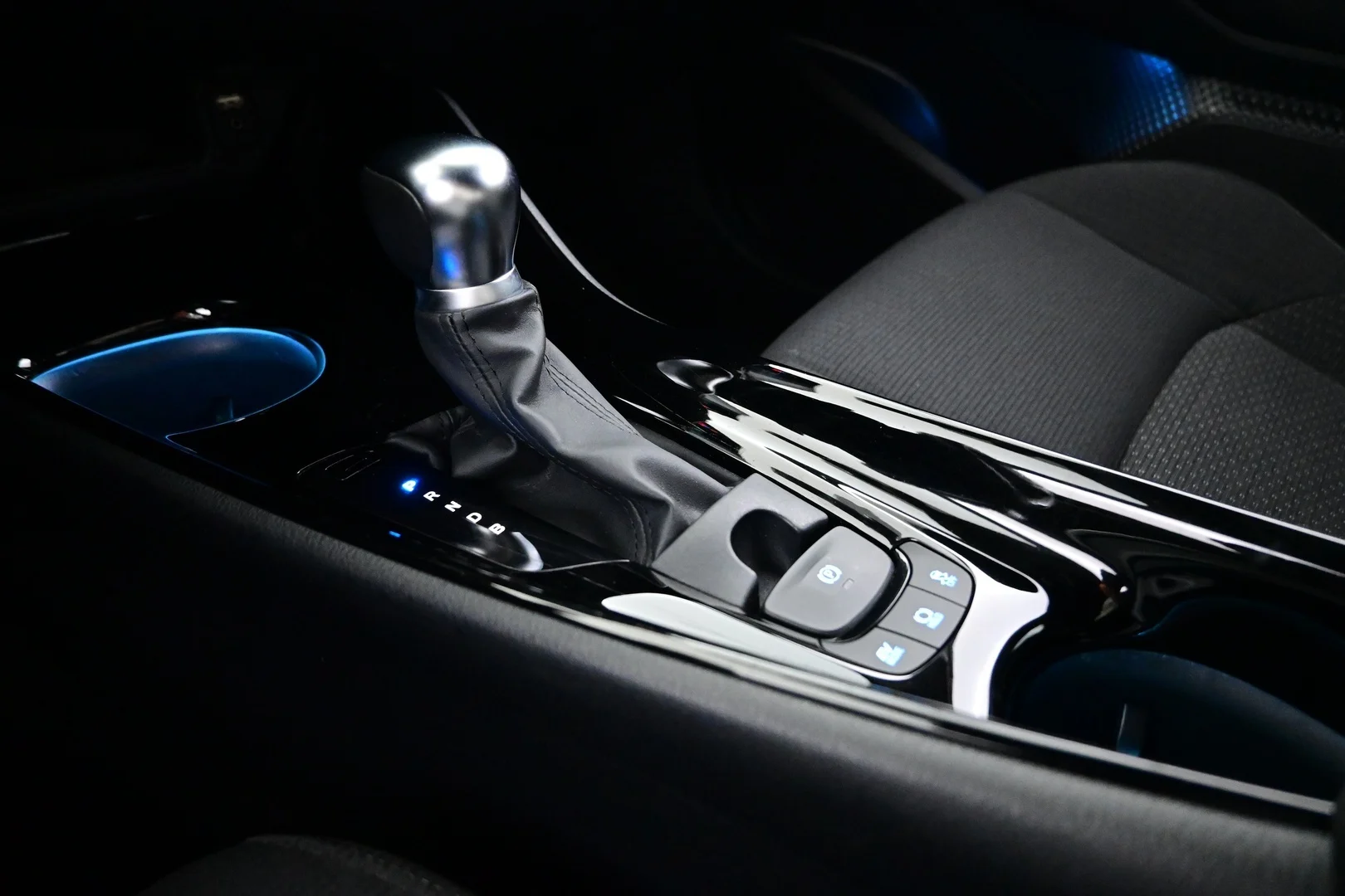 Car Image - 3gR0t5C0iWaHQrGG1zU1Yj