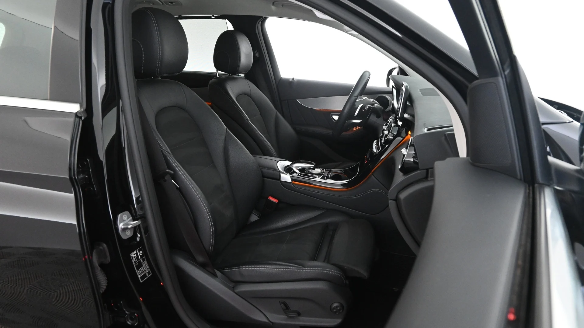 Car Image - 1BcfG8YJ3EyxcTy2auKHZh