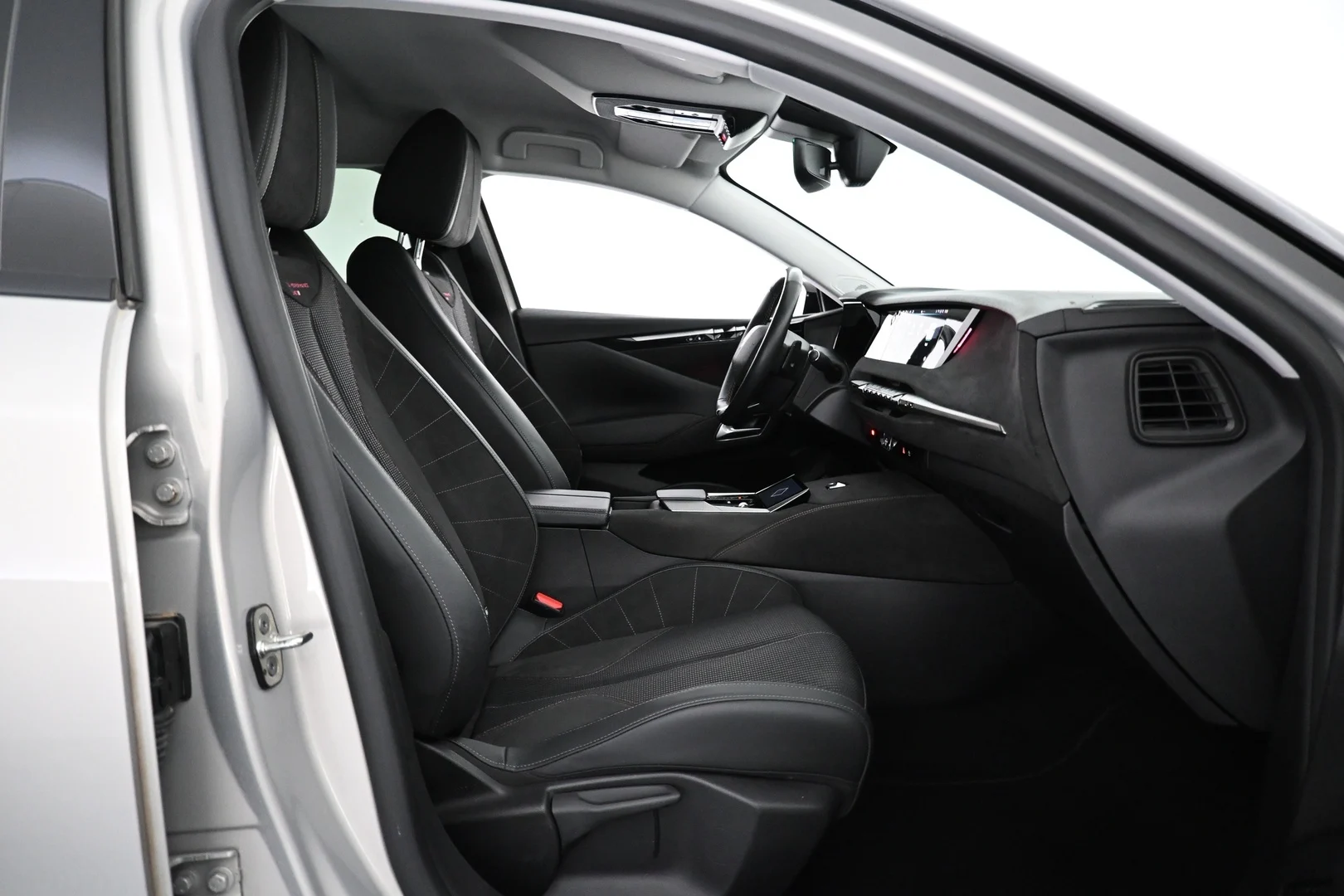 Car Image - 4r4IsfMXD5sW6aJBjMOv4P